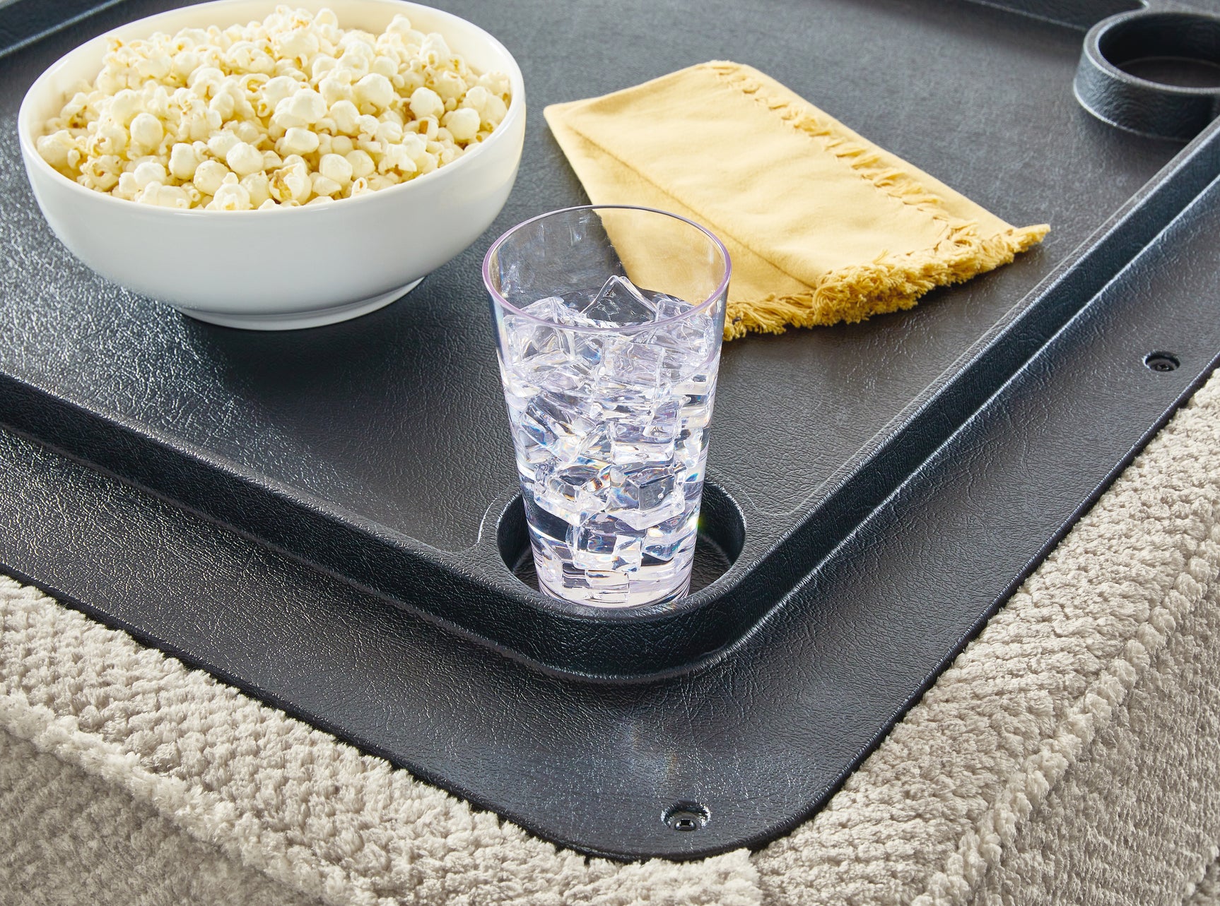 Calnita Living Room - Tampa Furniture Outlet