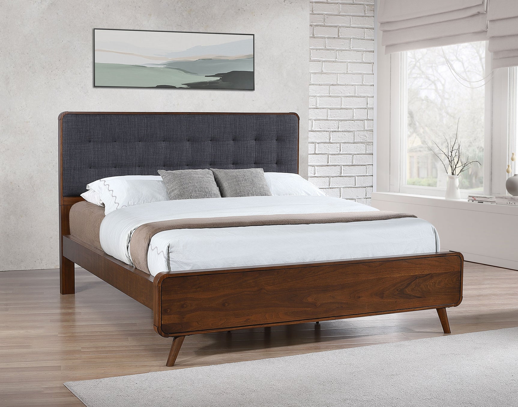 Robyn Wood California King Platform Bed Dark Walnut - Tampa Furniture Outlet