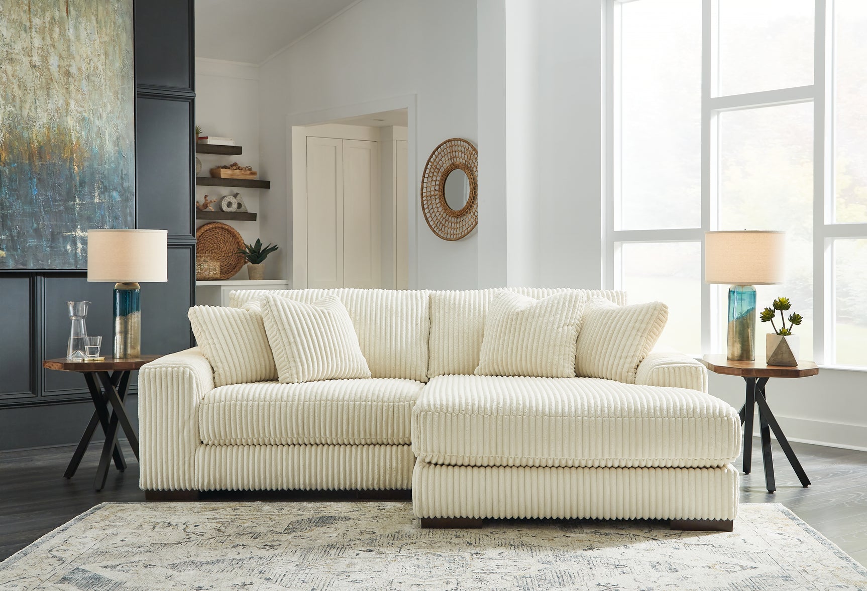 Lindyn Sectional - Tampa Furniture Outlet