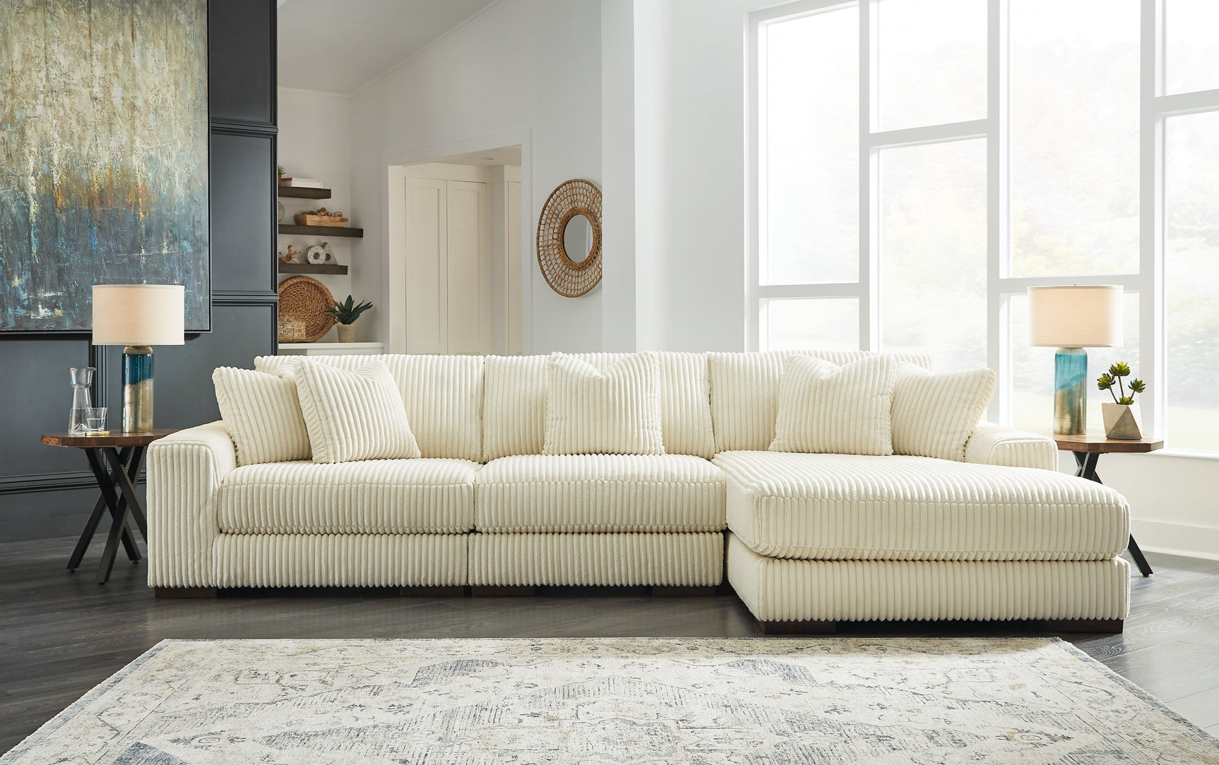 Lindyn Sectional - Tampa Furniture Outlet