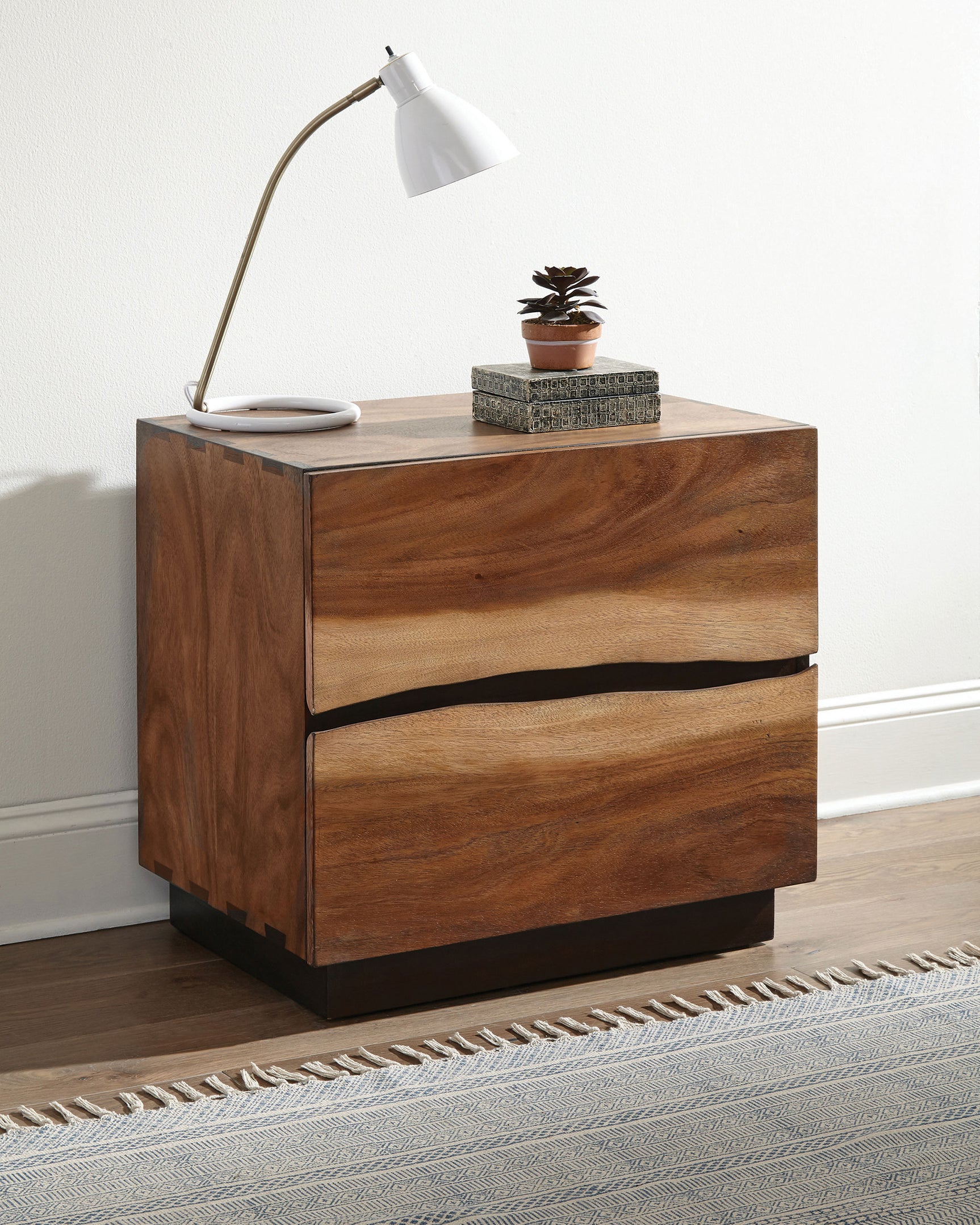 Winslow 2-drawer Nightstand Smokey Walnut - Tampa Furniture Outlet