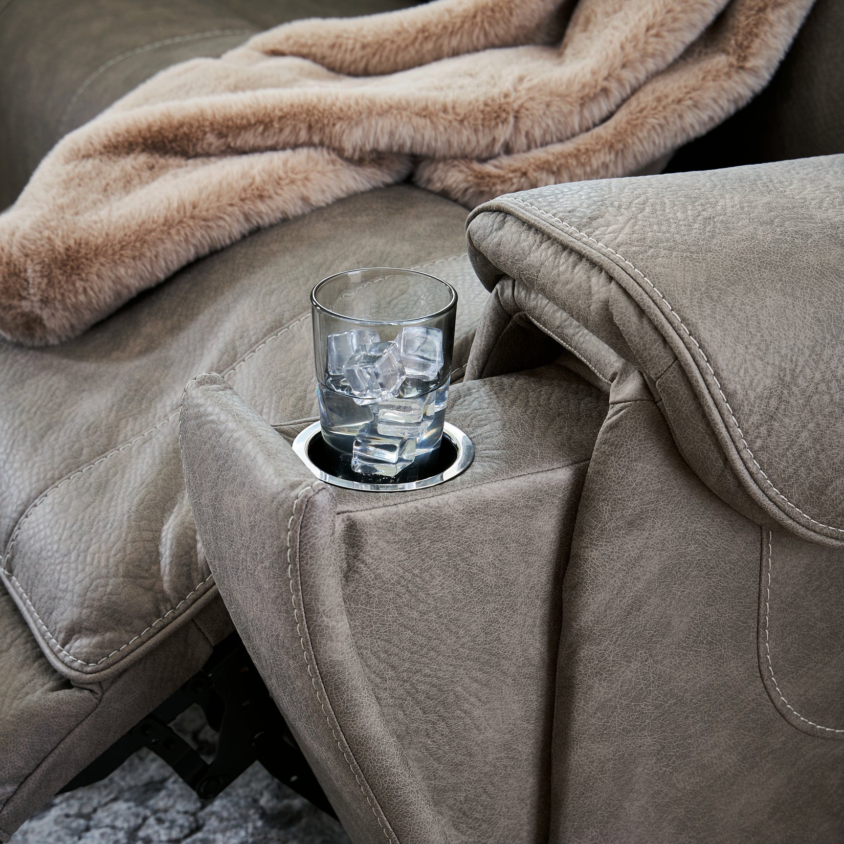 Starbot Sectional - Tampa Furniture Outlet