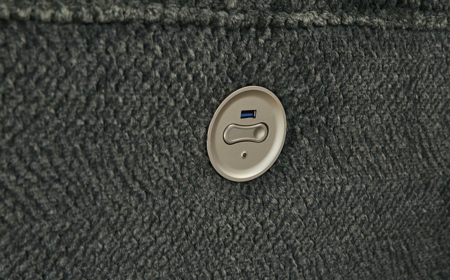 Nettington Sectional - Tampa Furniture Outlet