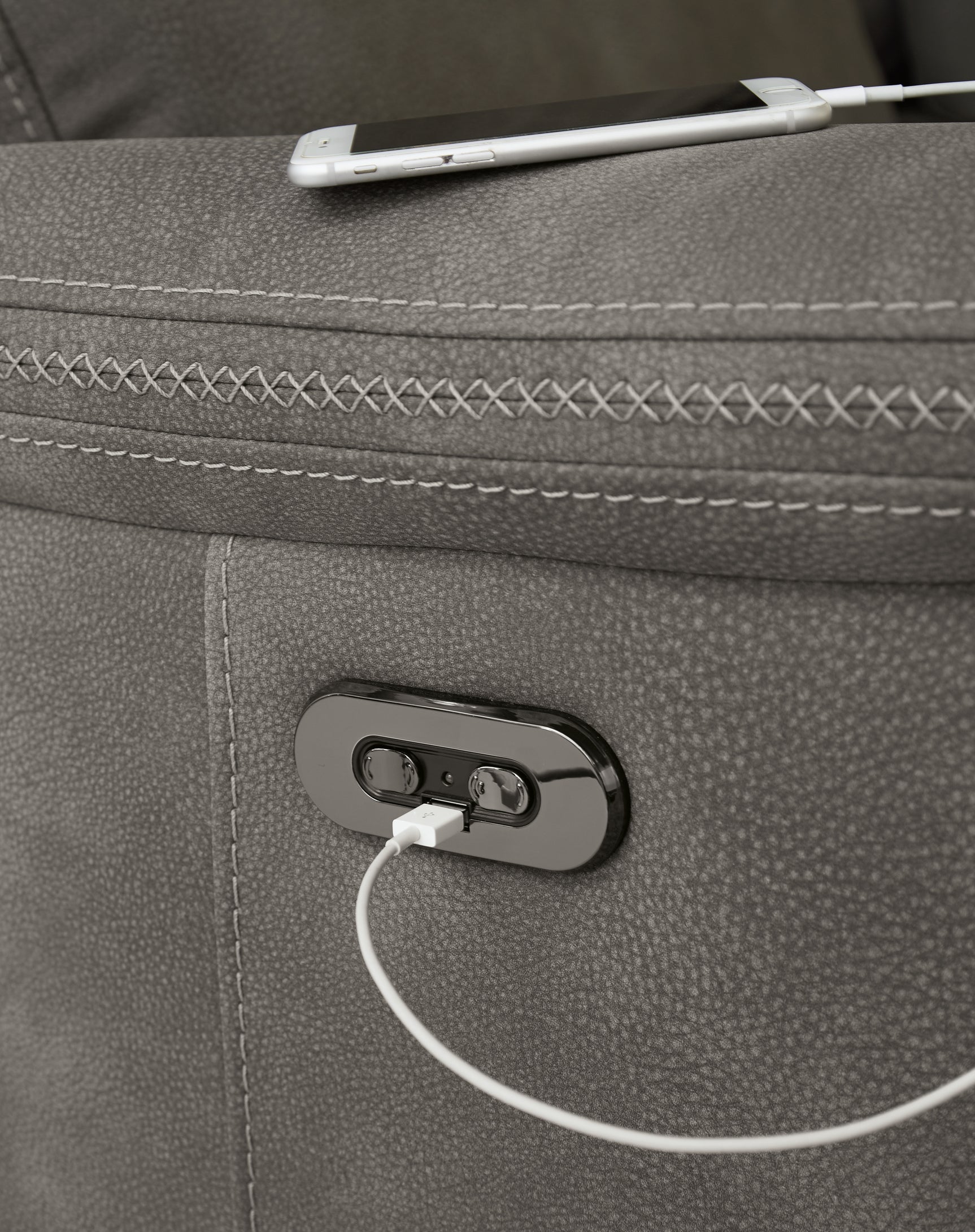 Next-Gen DuraPella Living Room - Tampa Furniture Outlet