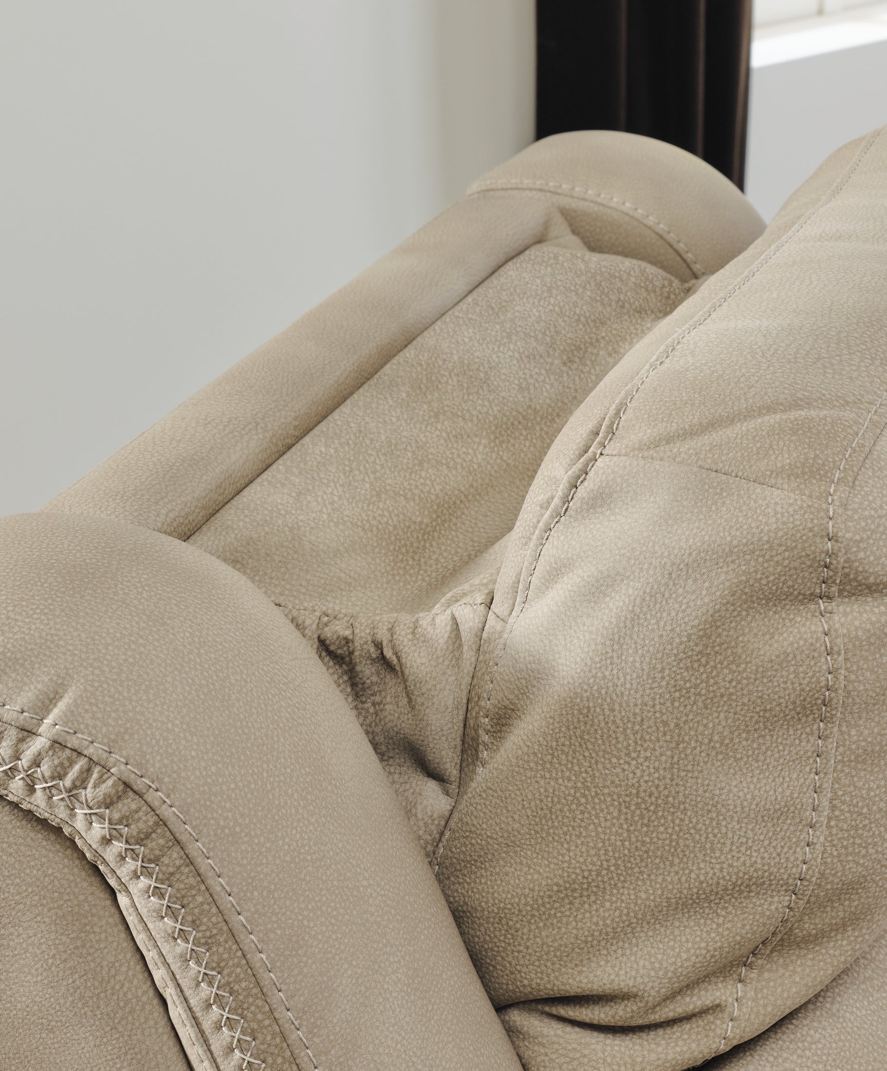 Next-Gen DuraPella Living Room - Tampa Furniture Outlet