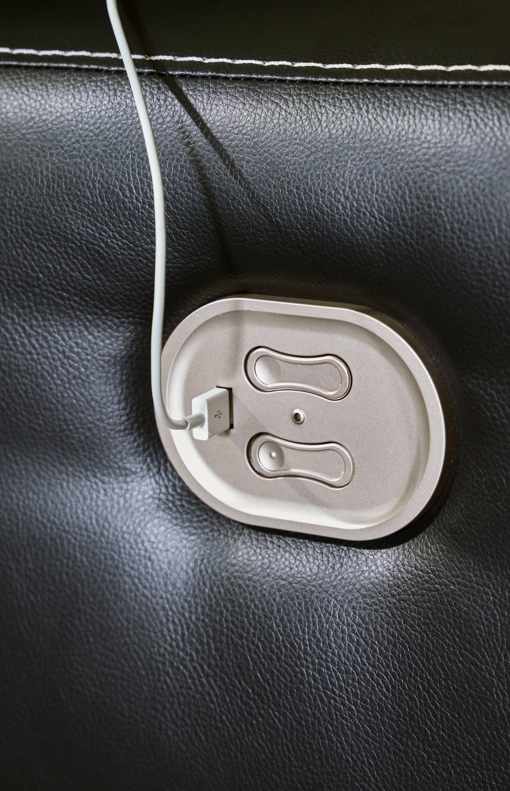 Warlin Living Room - Tampa Furniture Outlet