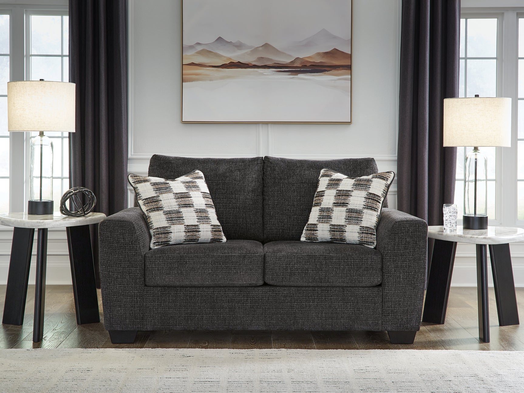 Loreo Living Room