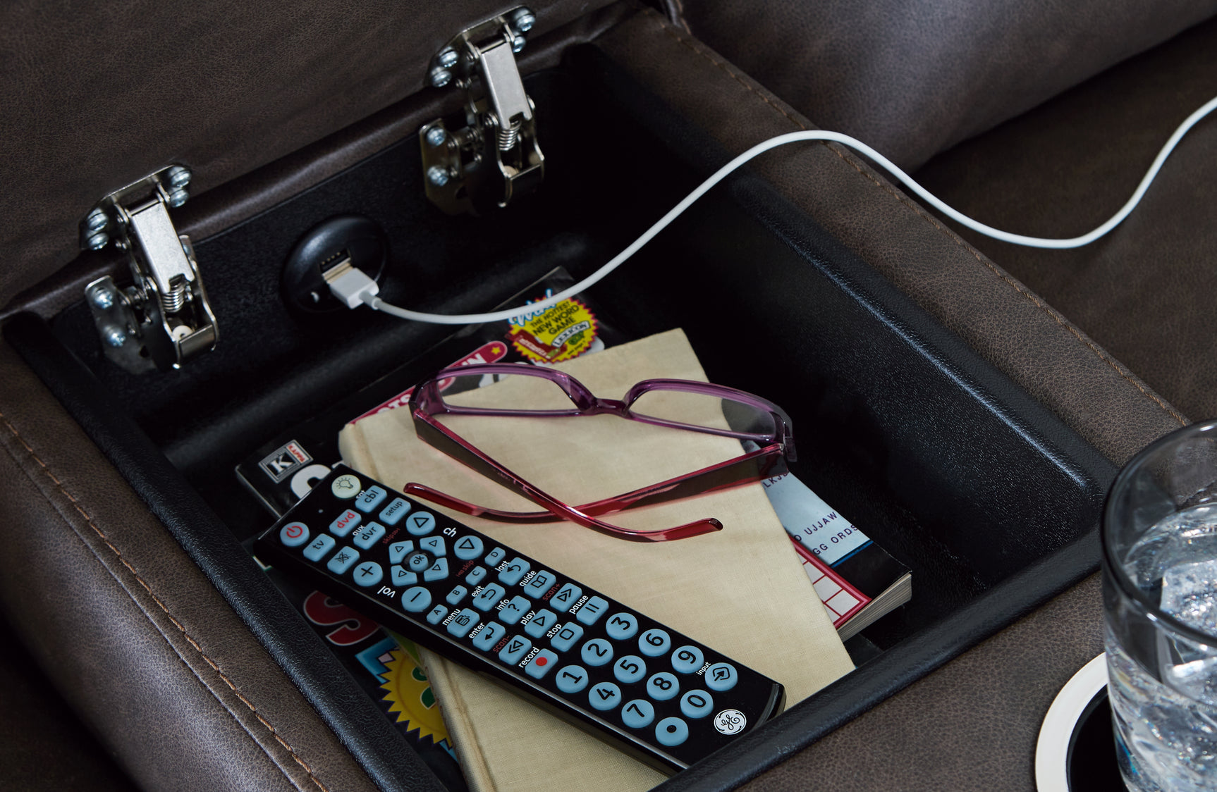 Lavenhorne Living Room - Tampa Furniture Outlet