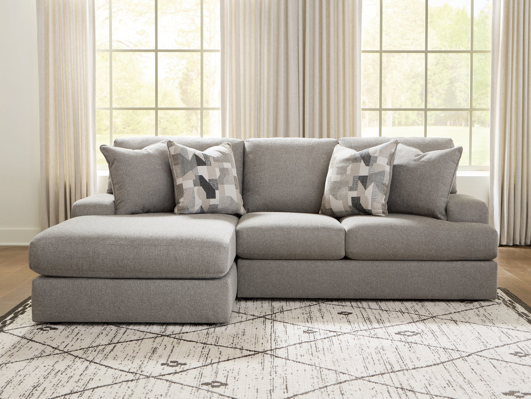 Lindon Sectional - Tampa Furniture Outlet