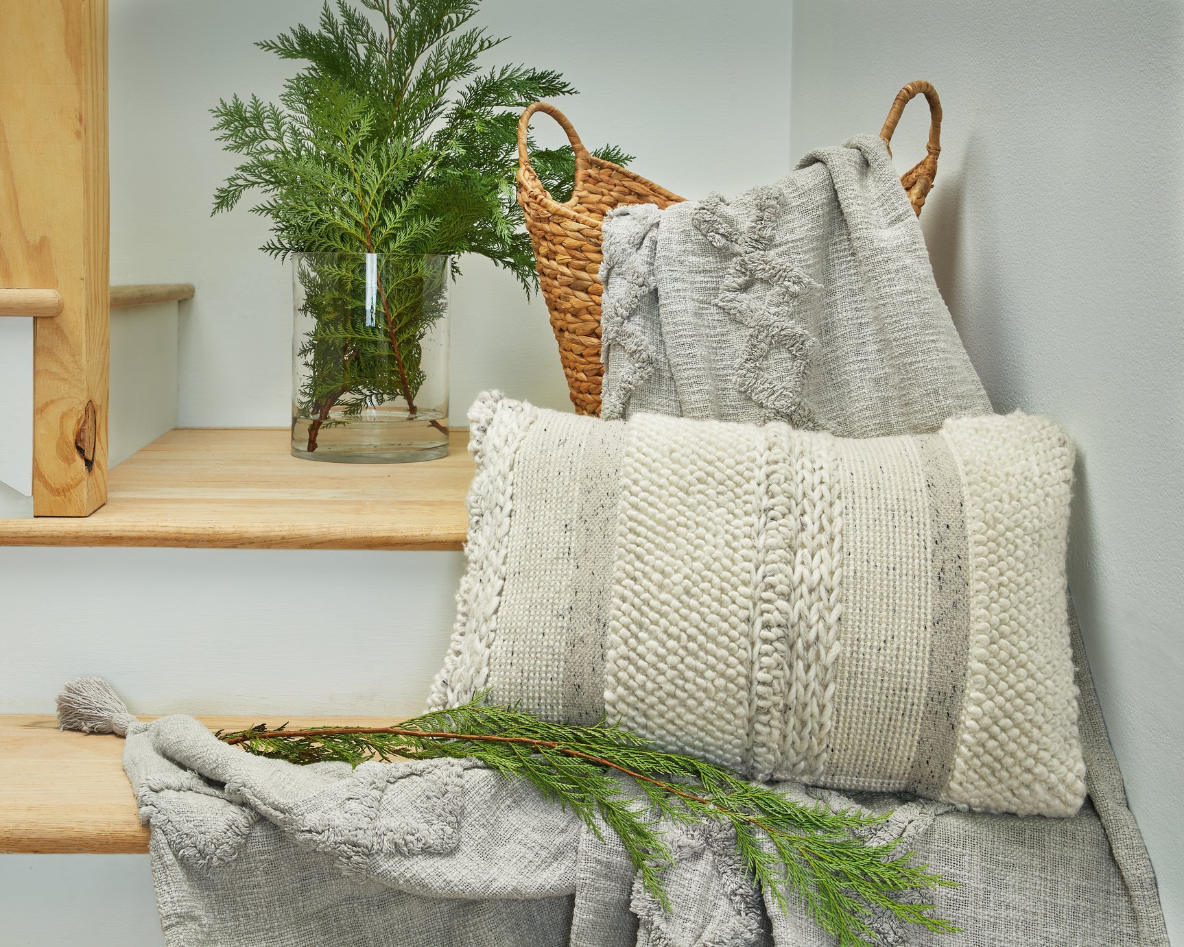 Standon Pillows - Tampa Furniture Outlet