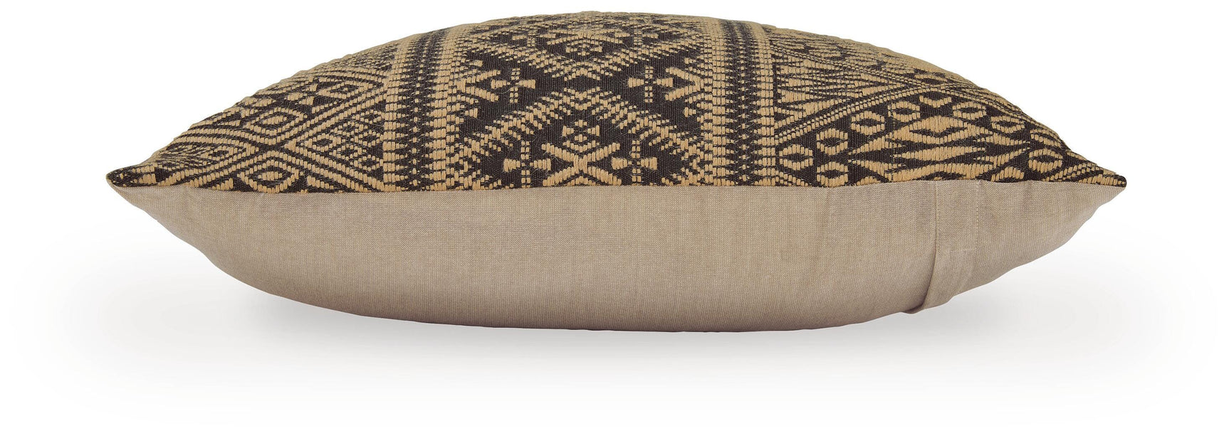 Davinwood Pillows