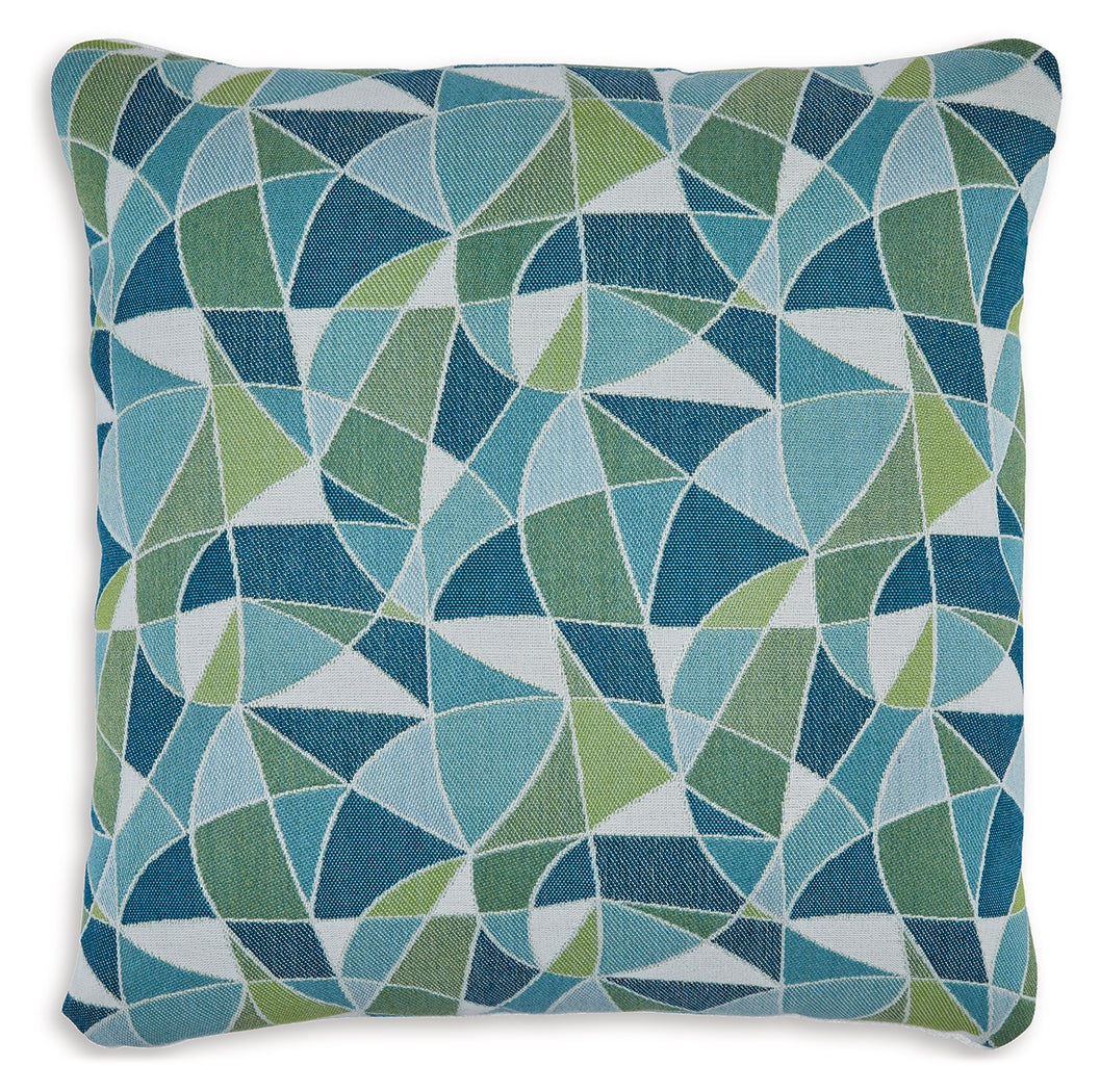 Seanow Next-Gen Nuvella Pillows - Tampa Furniture Outlet