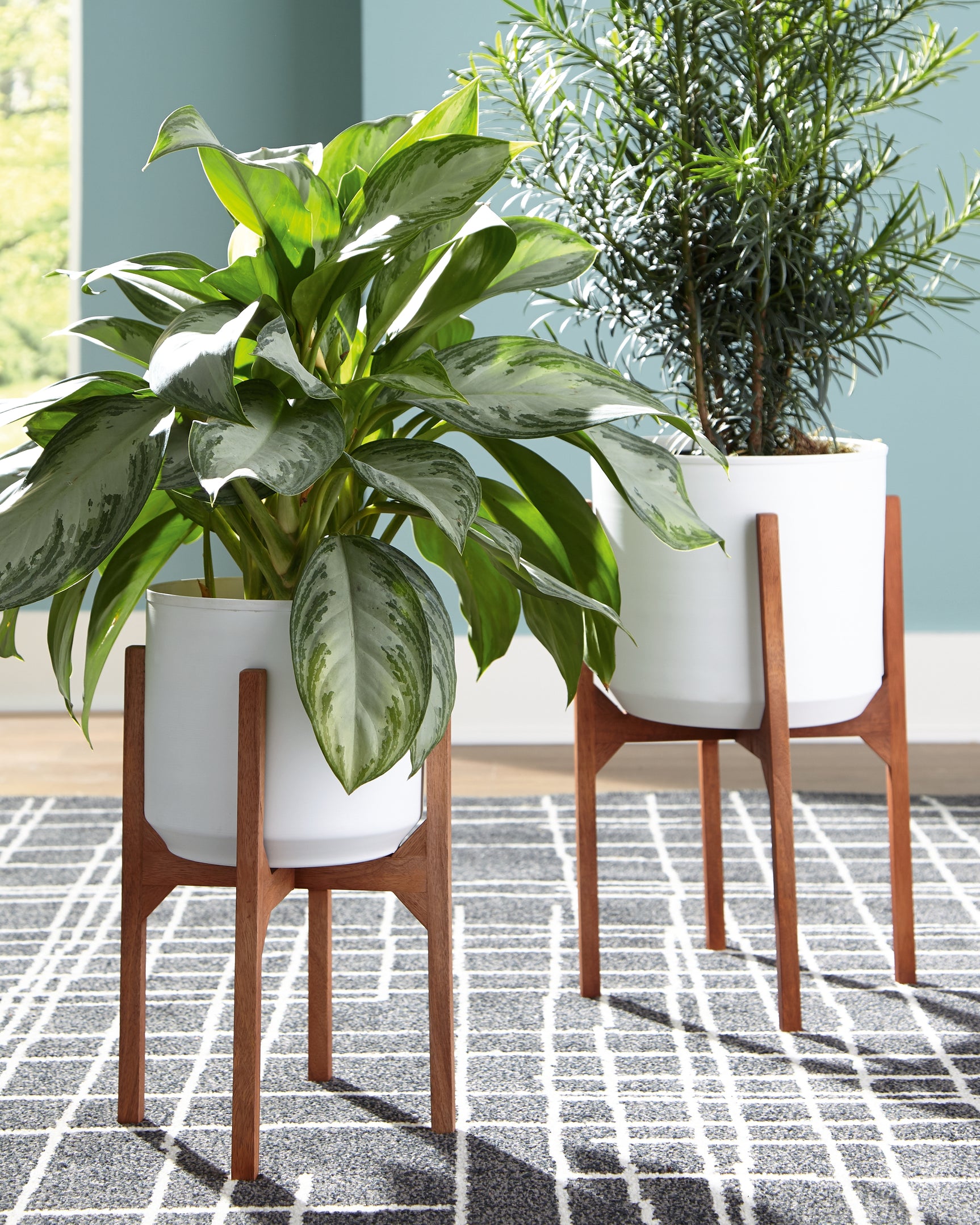 Dorcey Planter (Set of 2) - Tampa Furniture Outlet