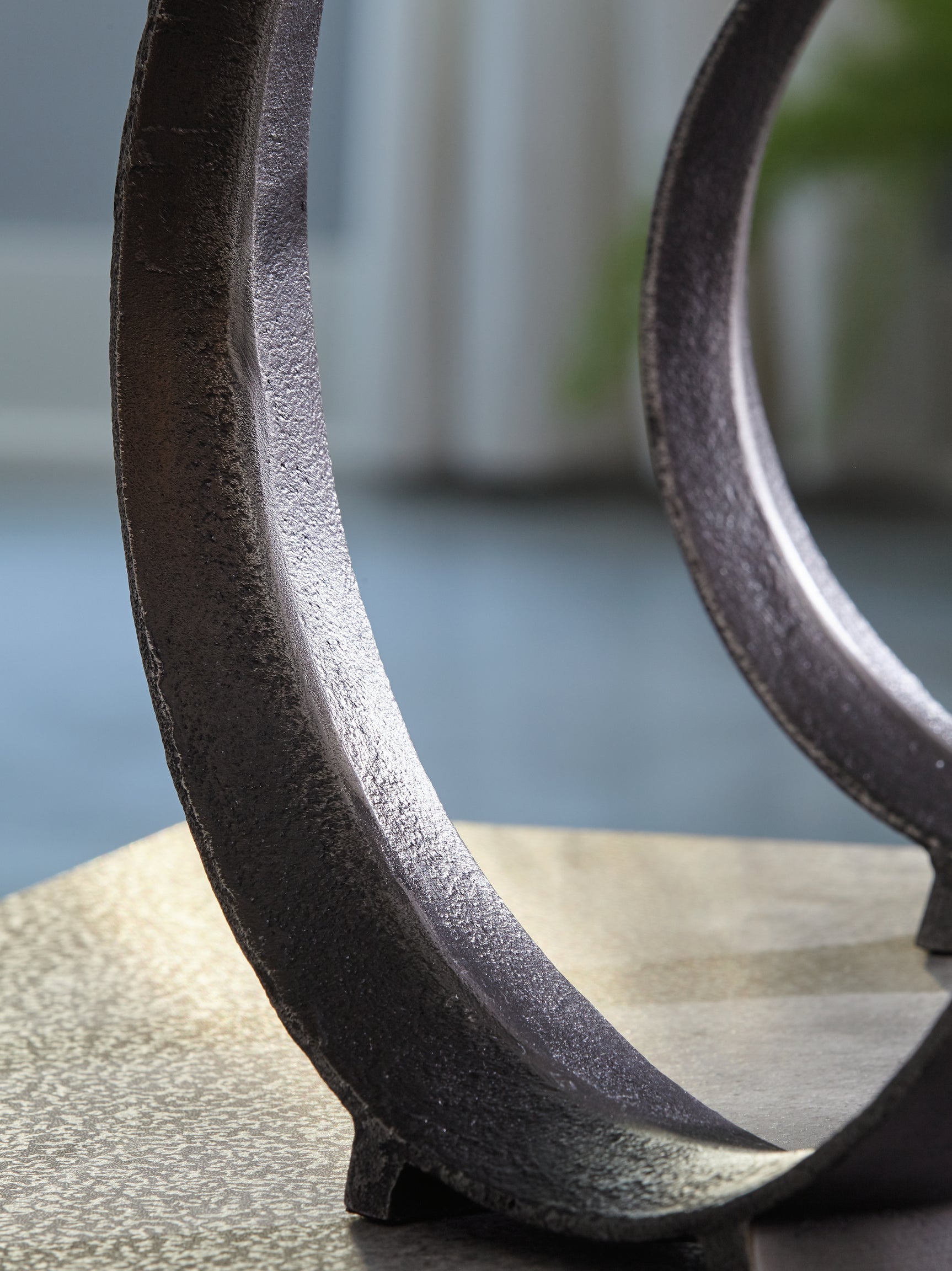 Ryandale Sculpture - Tampa Furniture Outlet