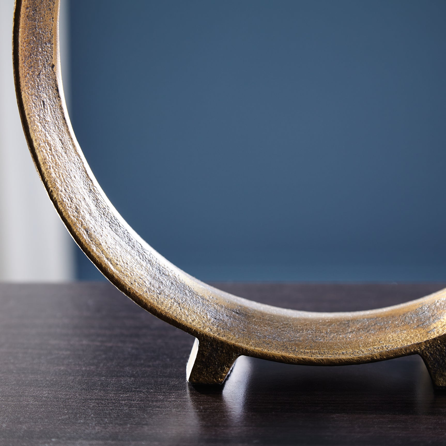 Ryandale Sculpture - Tampa Furniture Outlet