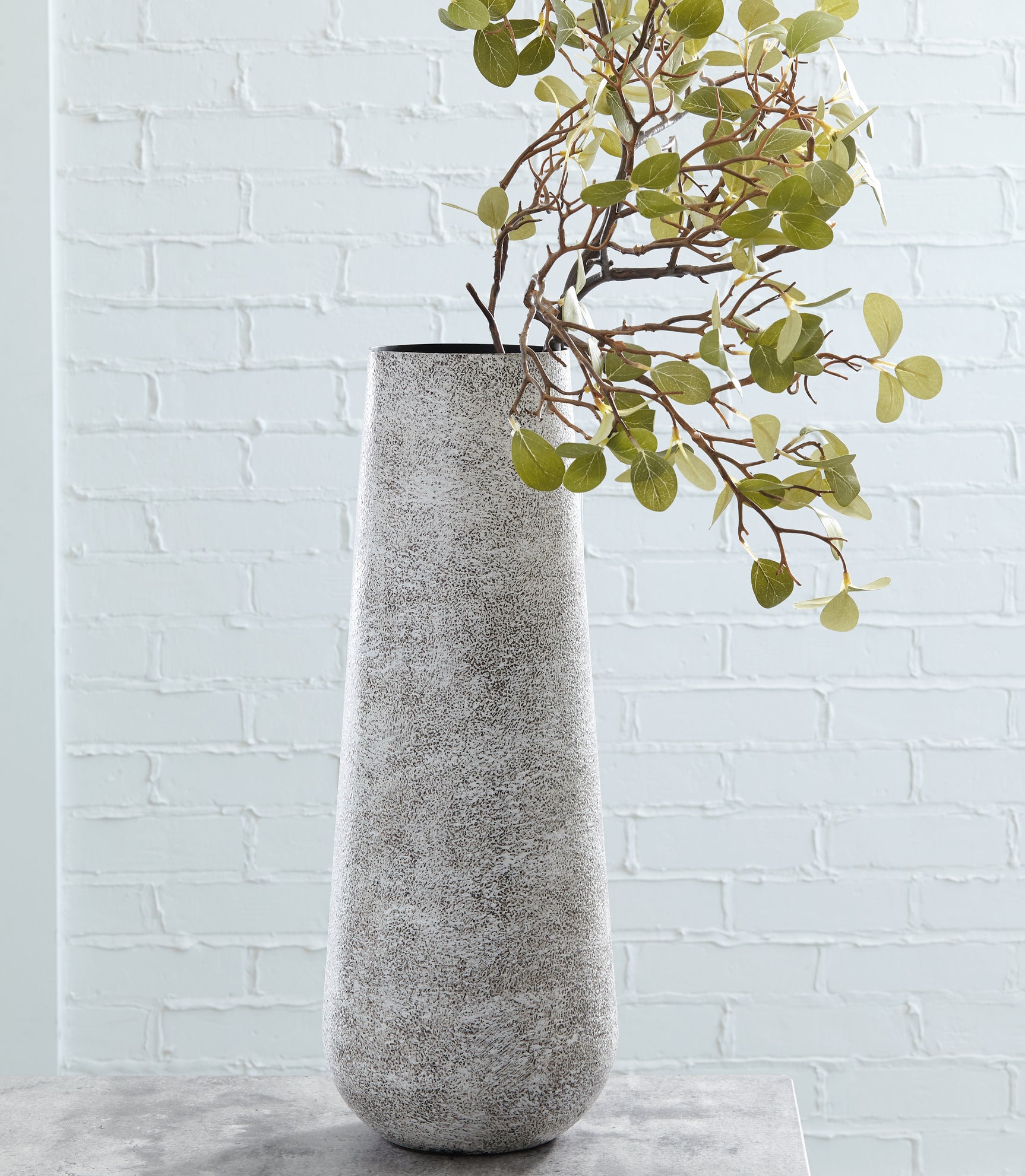 Fynn Vase - Tampa Furniture Outlet
