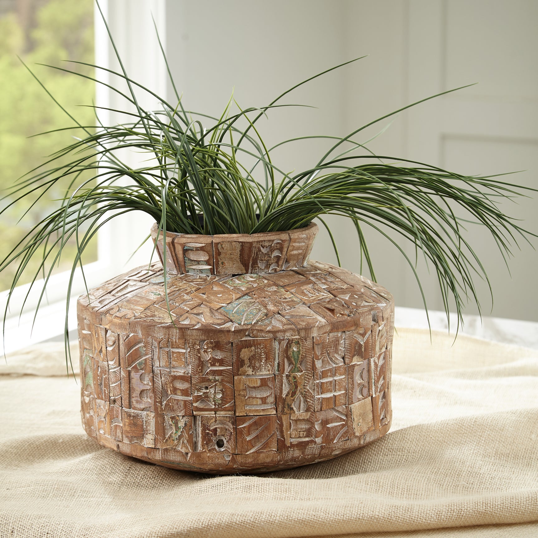 Meltland Vase - Tampa Furniture Outlet