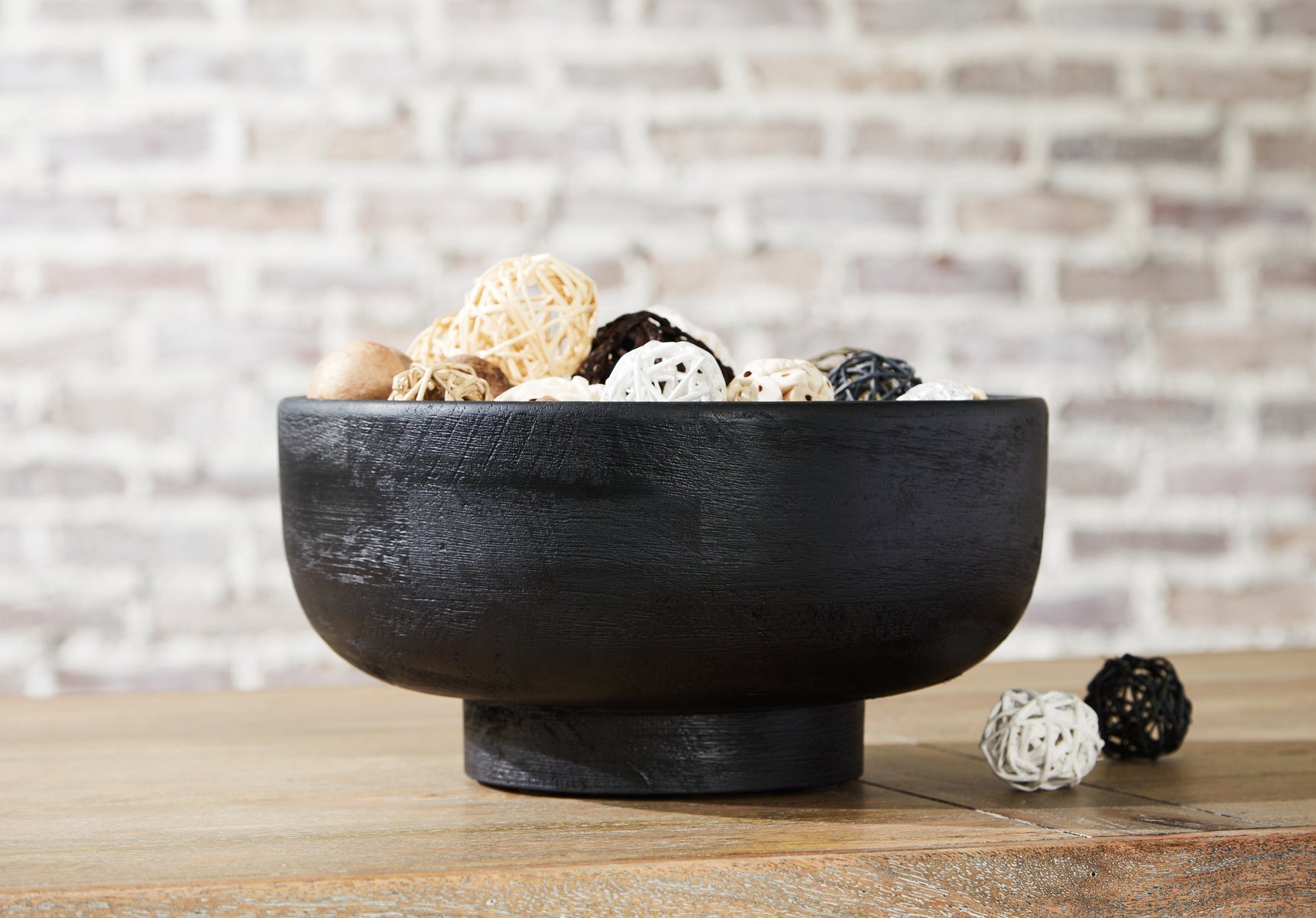 Tampa Furniture Outlet - Ashley Furniture - Brynnington Bowl - Bowl / Black - A2000611