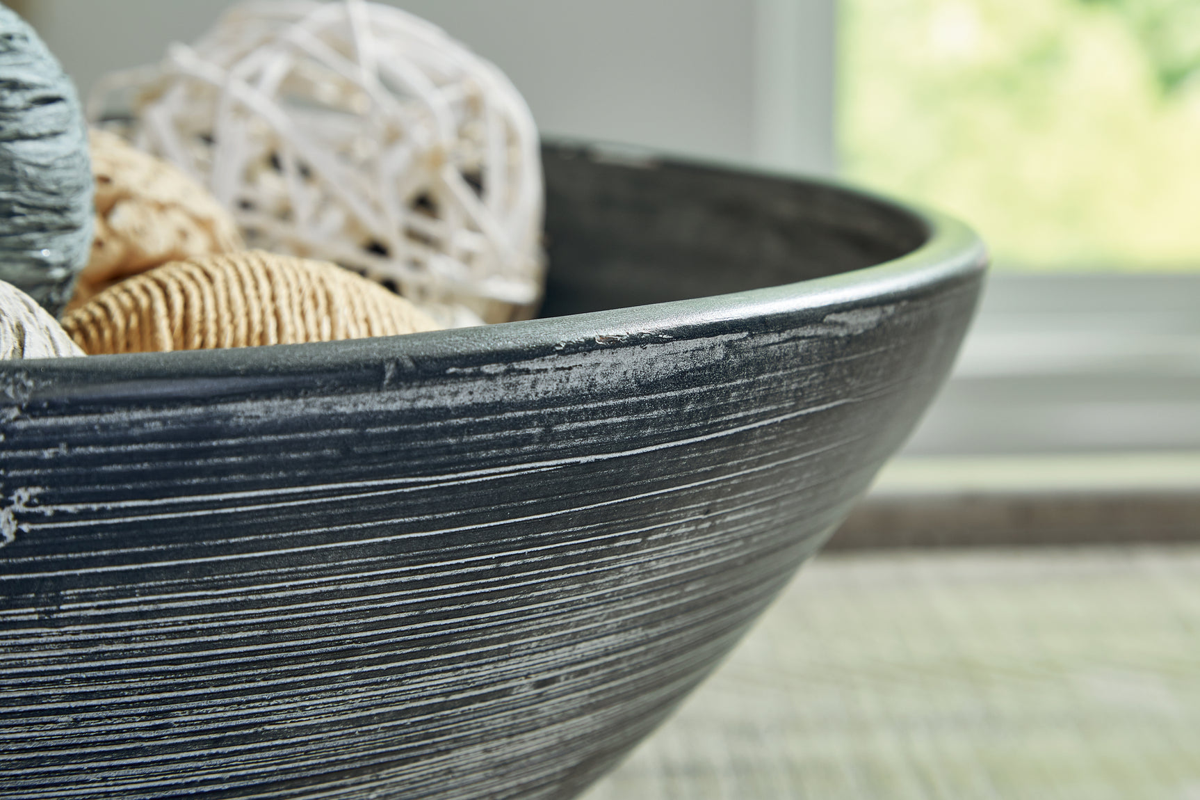 Meadie Bowl - Tampa Furniture Outlet