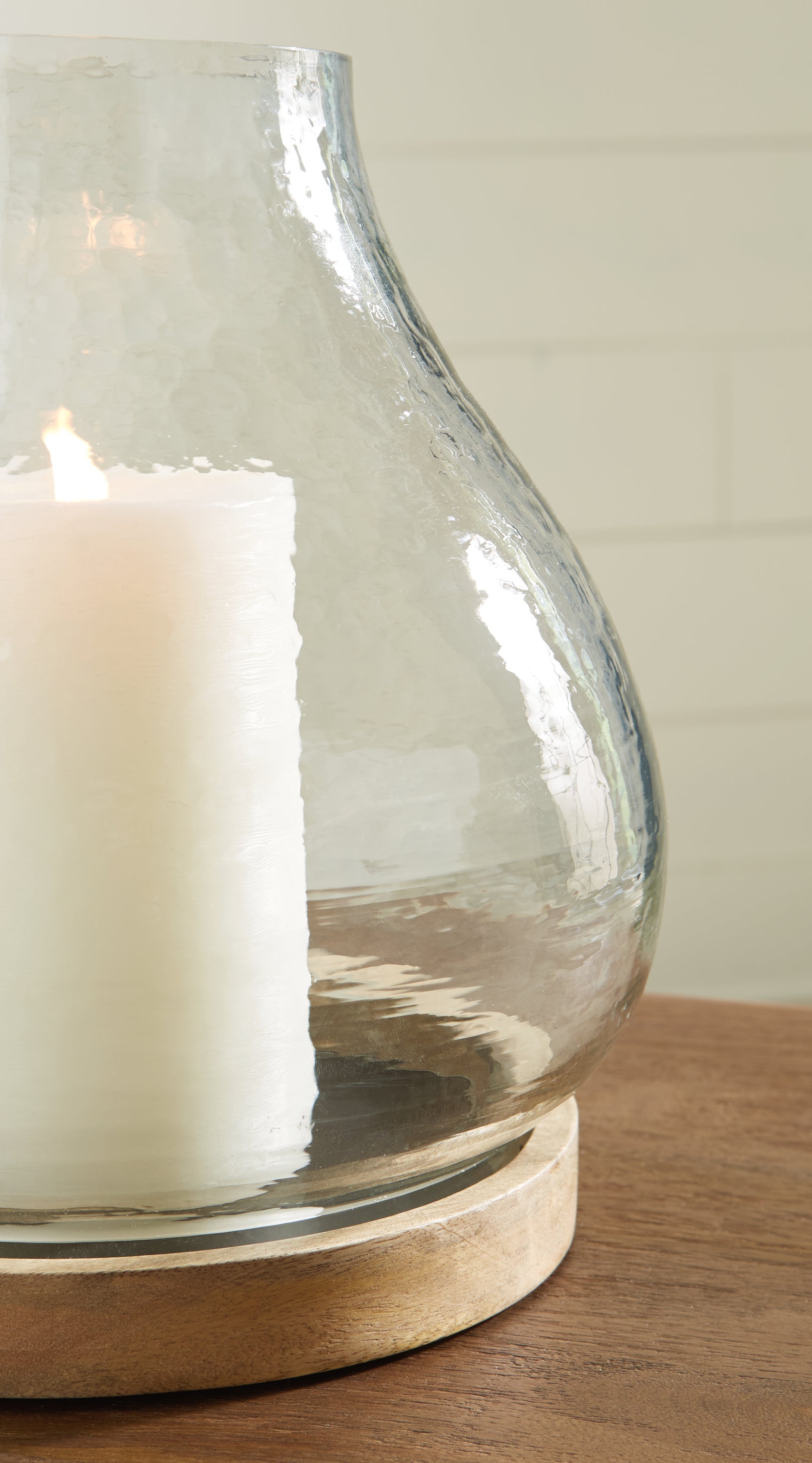 Adalisen Candle Holder - Tampa Furniture Outlet