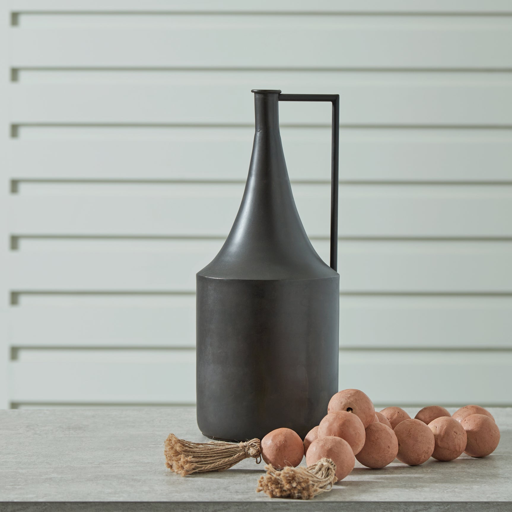 Zainforth Vase - Tampa Furniture Outlet