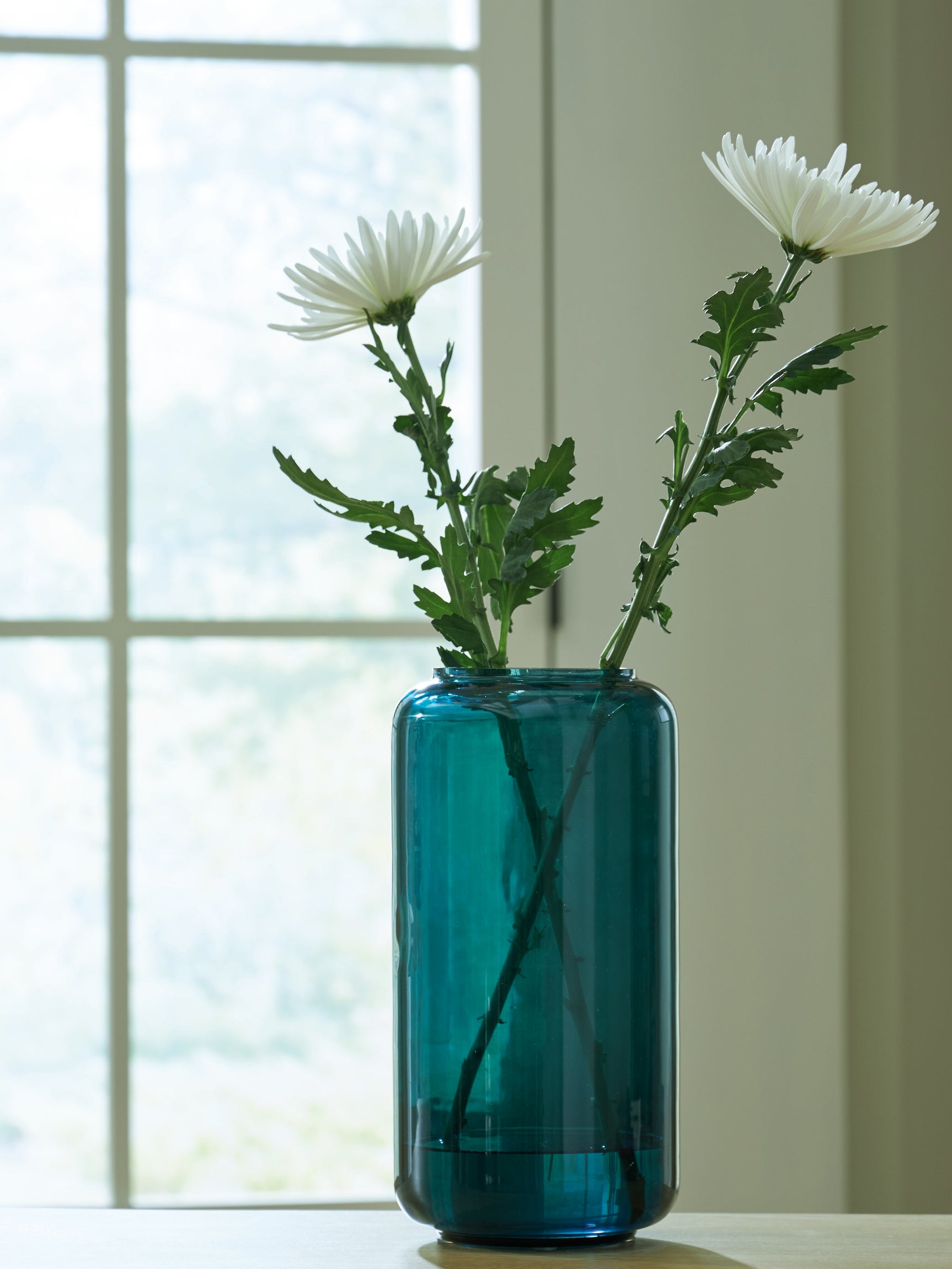 Inisland Vase - Tampa Furniture Outlet