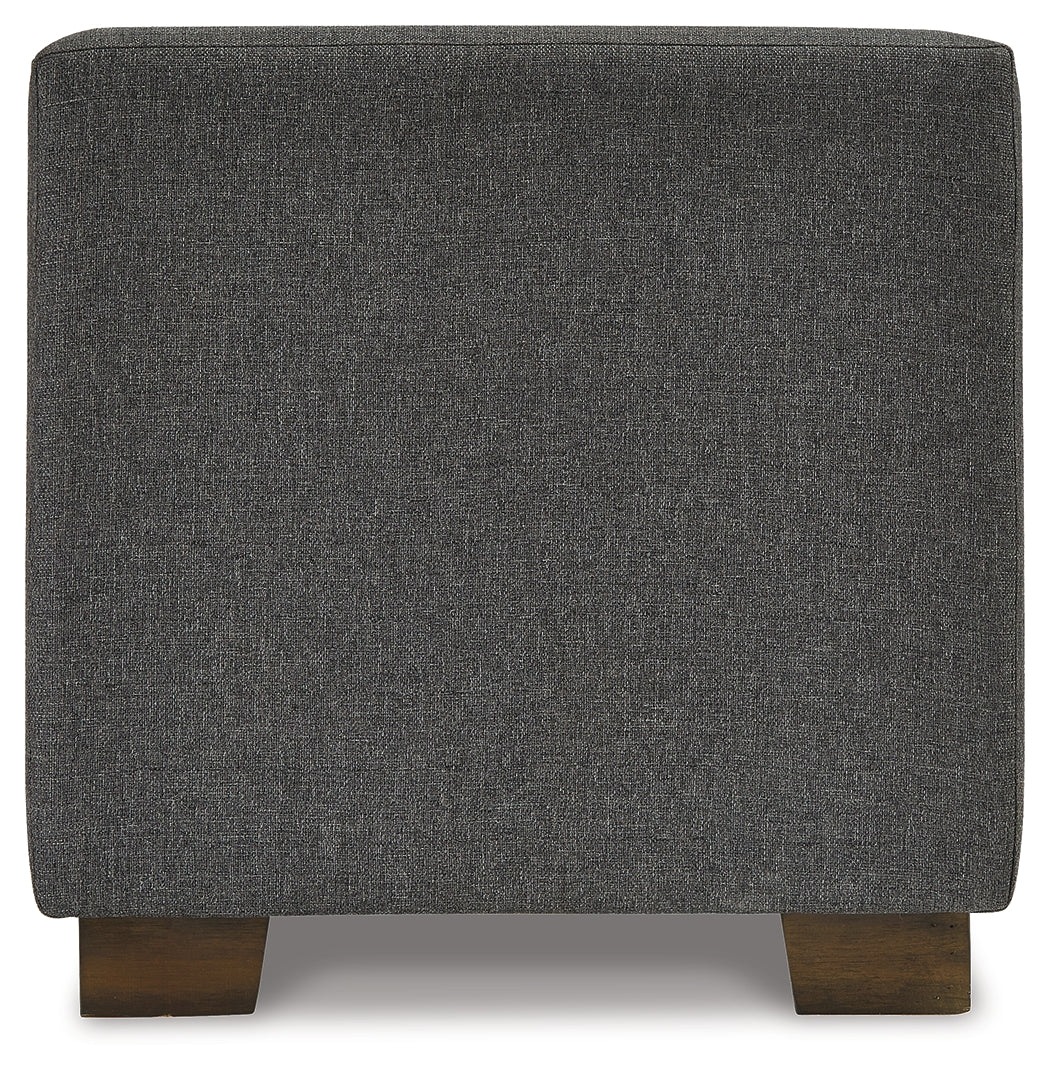 Cortwell Storage Bench - Tampa Furniture Outlet