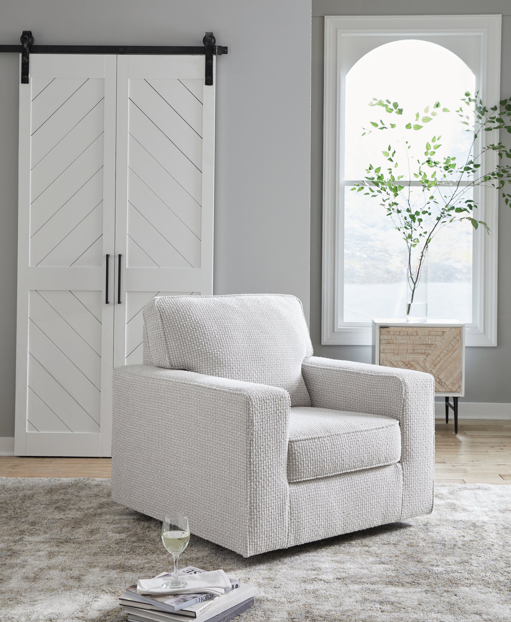Tampa Furniture Outlet - Ashley Furniture - Olwenburg Swivel Accent Chair - Swivel Accent Chair / Taupe - A3000650