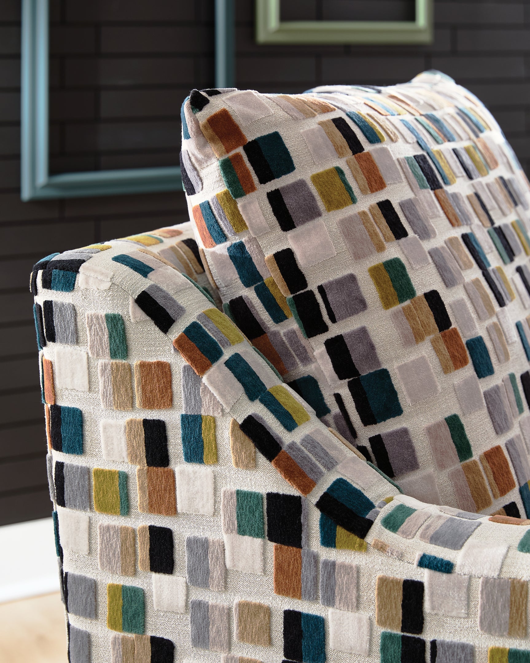 Fenna Accent Chair - Tampa Furniture Outlet