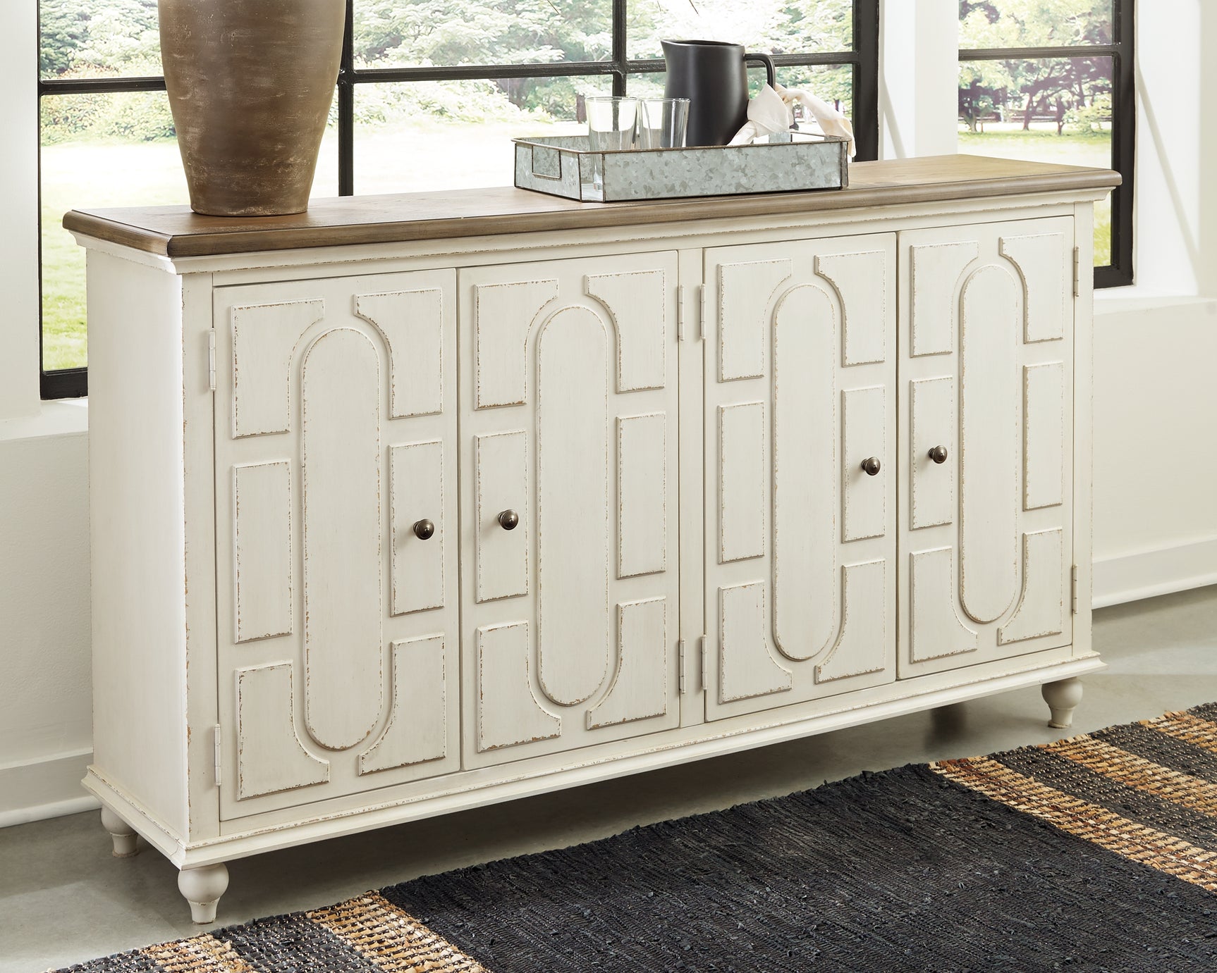 Tampa Furniture Outlet - Ashley Furniture - Roranville Accent Cabinet - Accent Cabinet / Antique White - A4000268