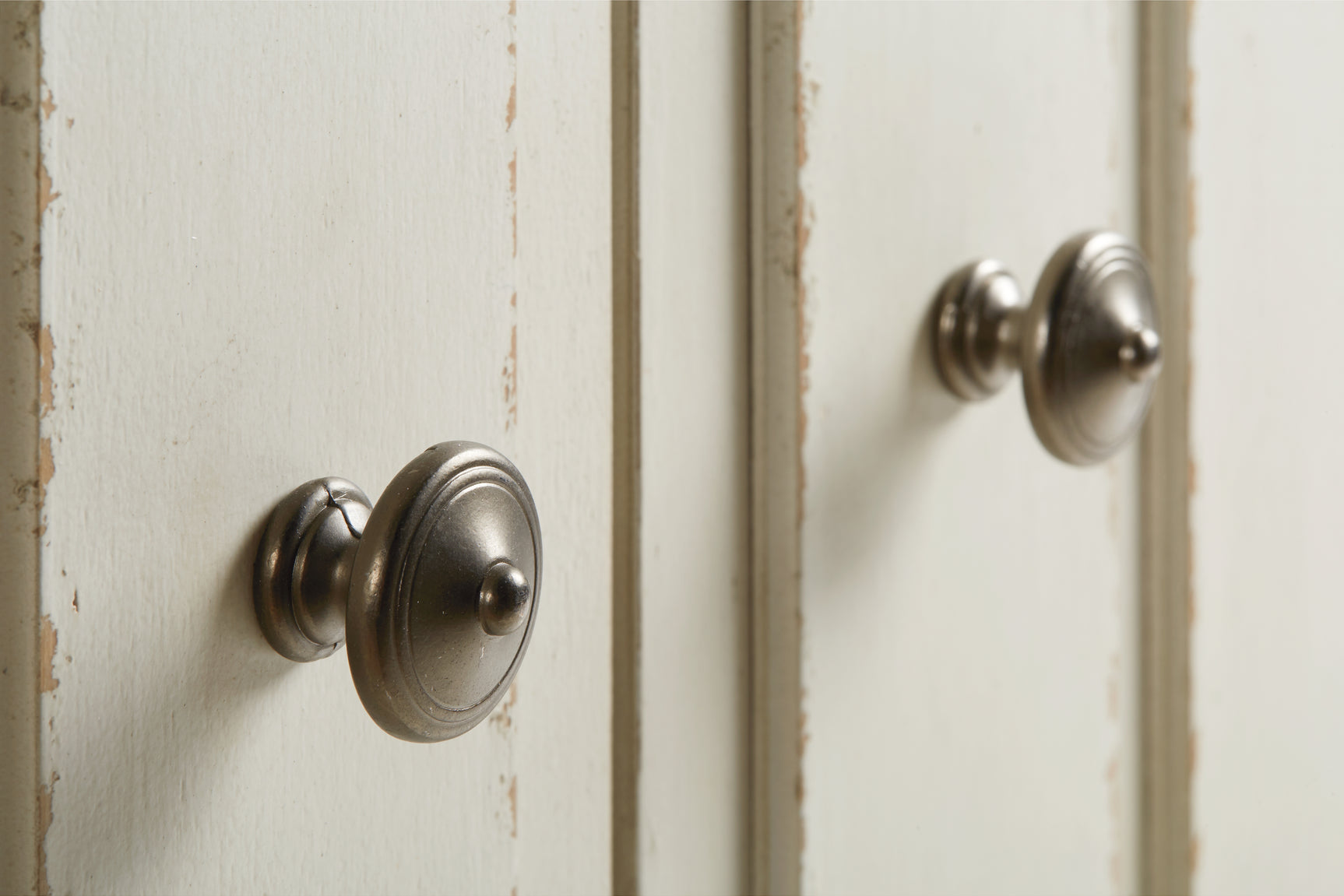 Roranville Accent Cabinet - Tampa Furniture Outlet