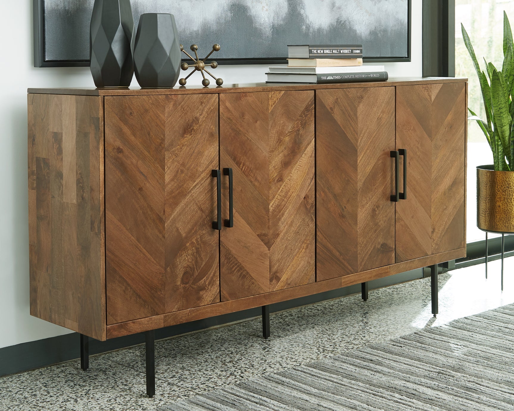 Tampa Furniture Outlet - Ashley Furniture - Prattville Accent Cabinet - Accent Cabinet / Brown - A4000308
