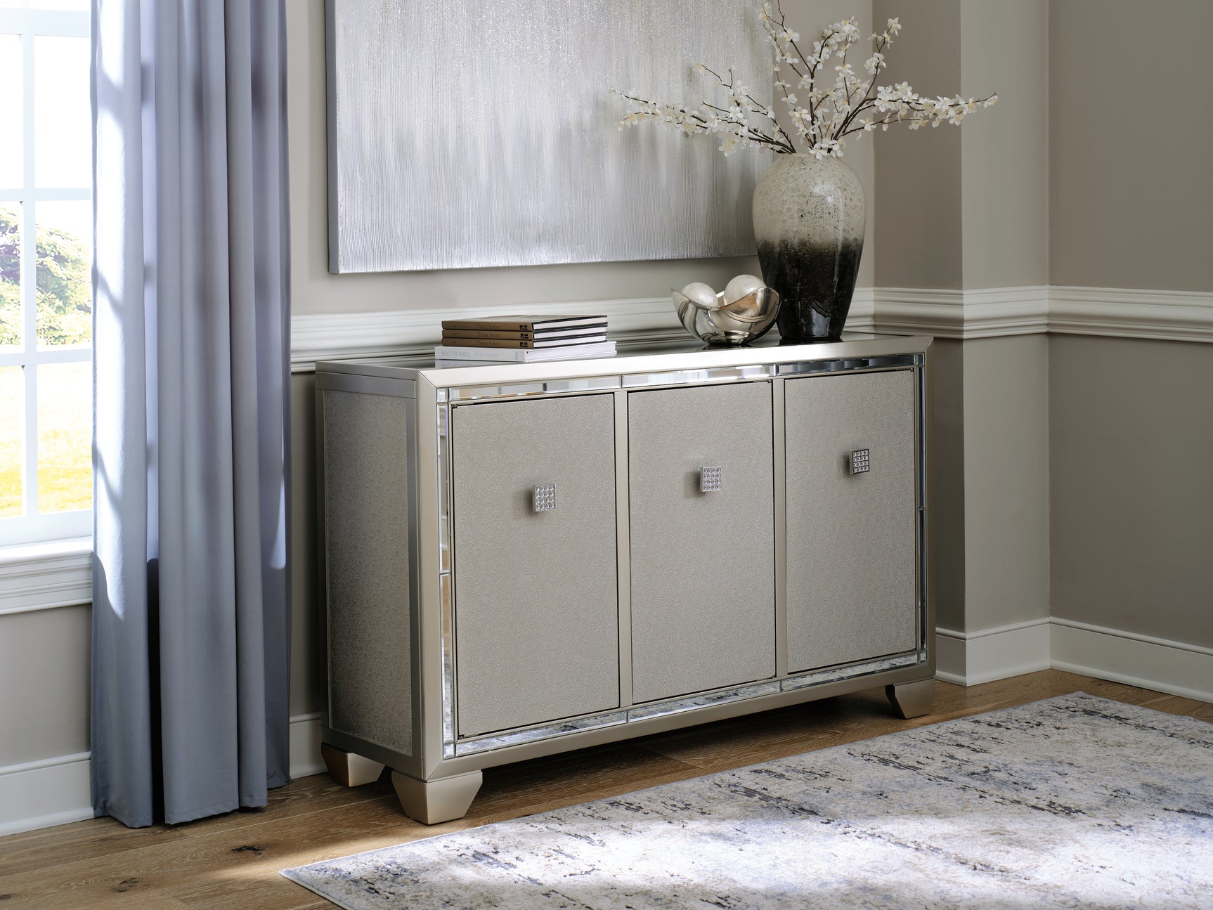 Tampa Furniture Outlet - Ashley Furniture - Chaseton Accent Cabinet - Accent Cabinet / Champagne - A4000335