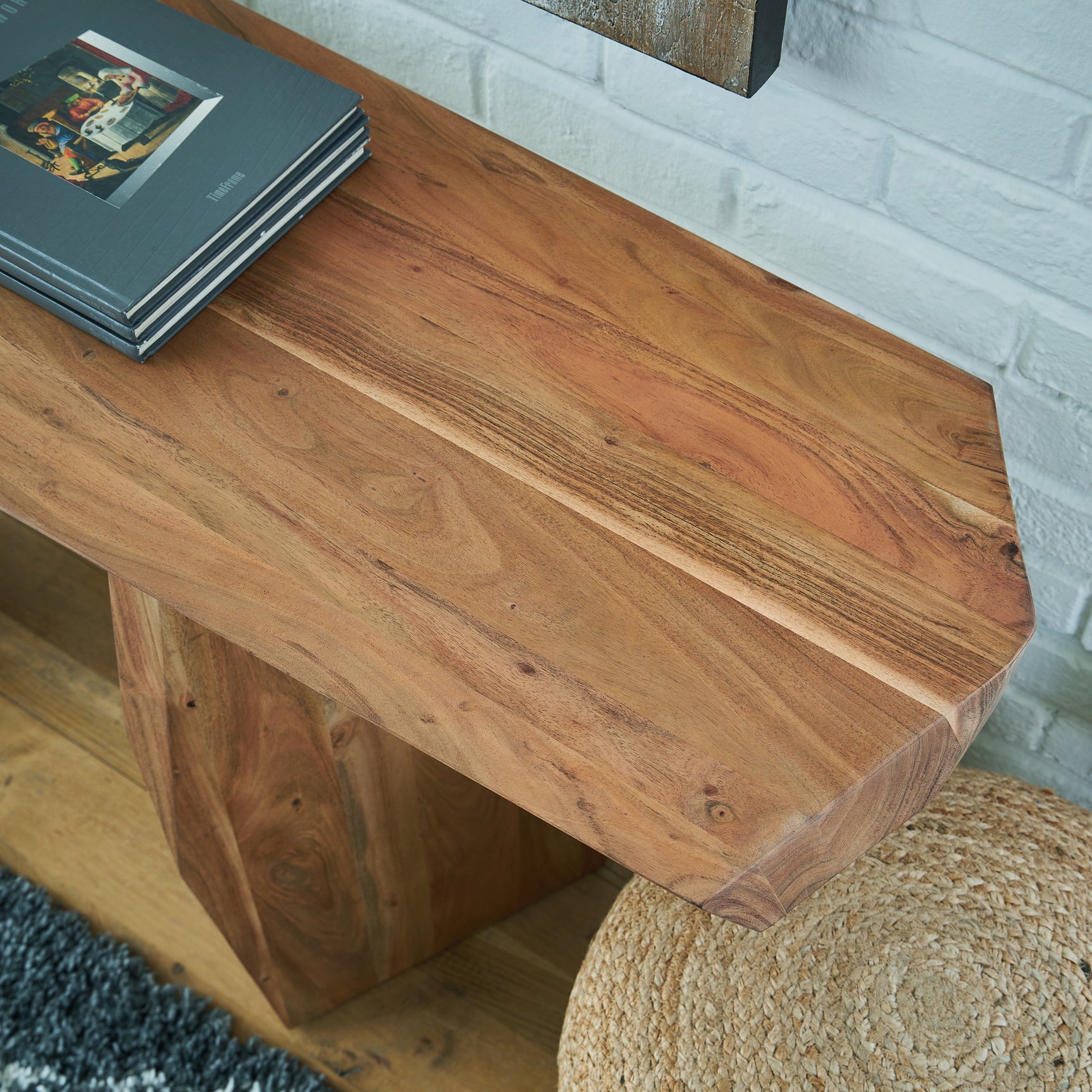 Holward Console Sofa Table - Tampa Furniture Outlet