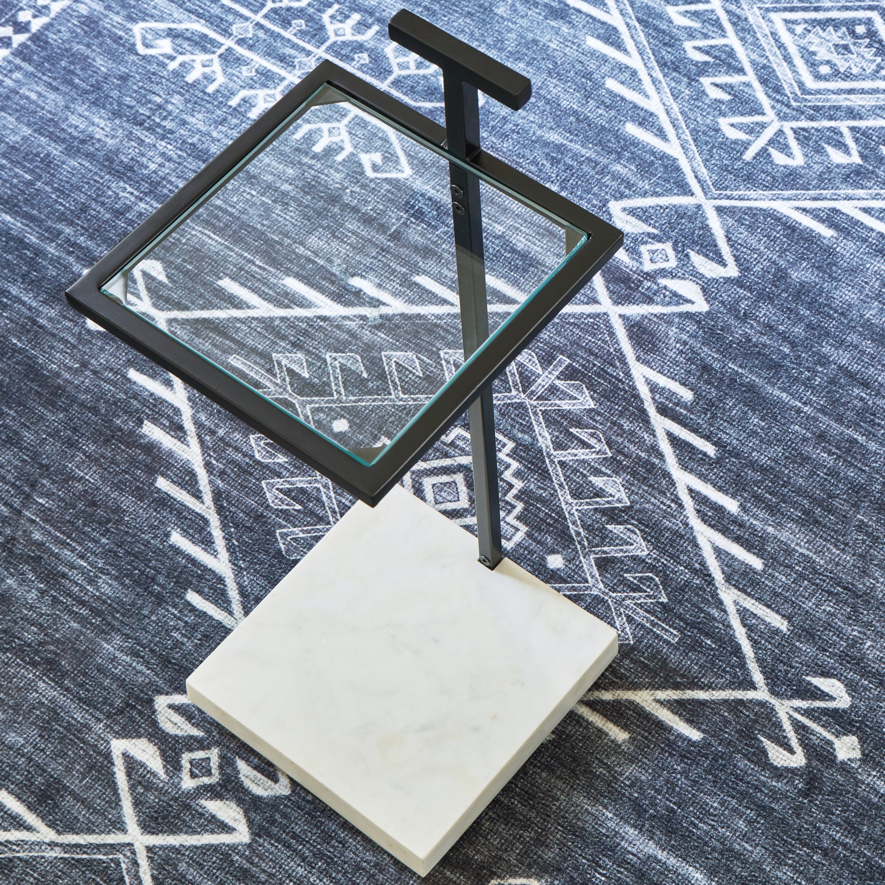 Mannill Accent Table - Tampa Furniture Outlet