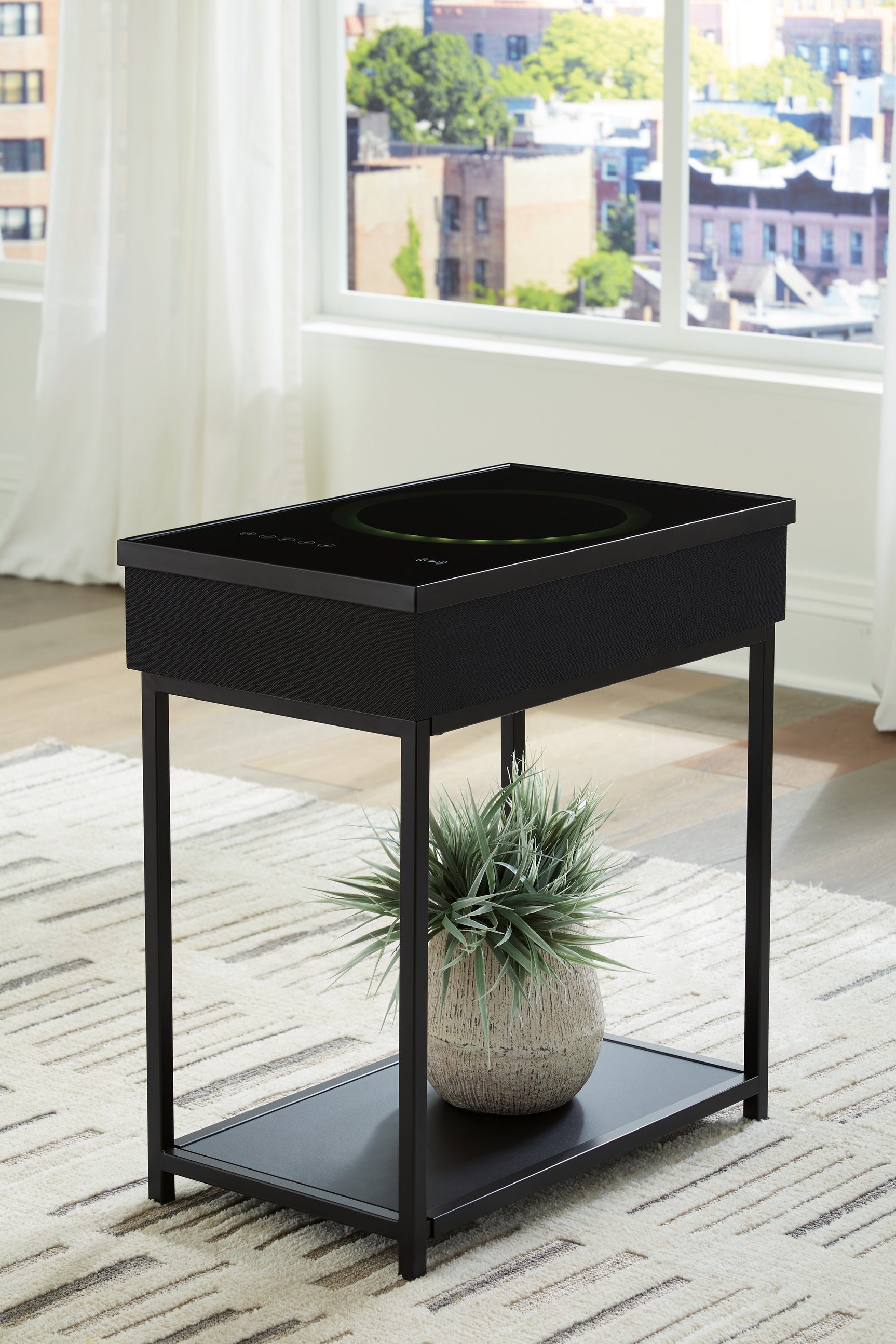 Tampa Furniture Outlet - Ashley Furniture - Gemmet Accent Table with Speaker - Accent Table with Speaker / Black - A4000643