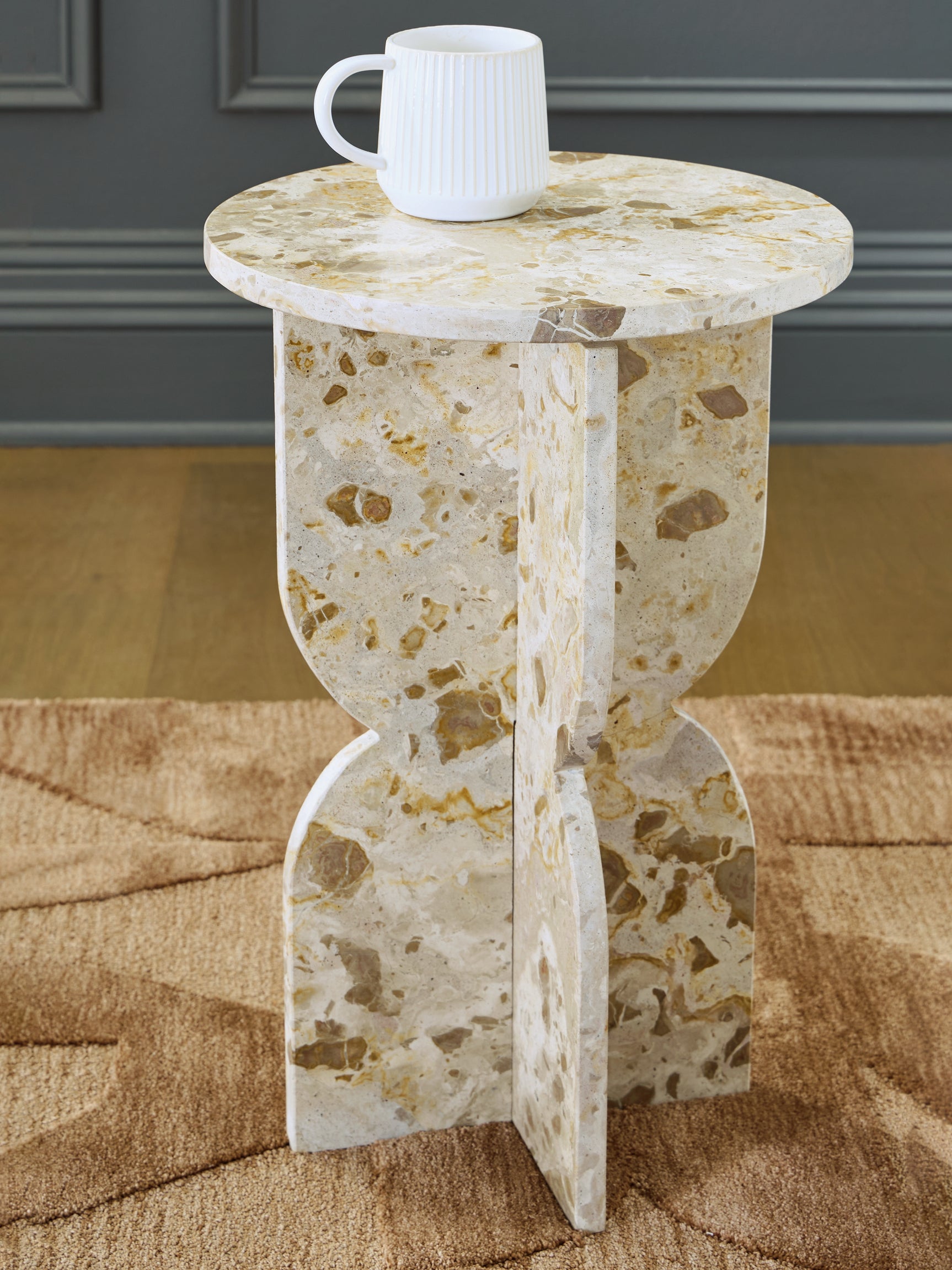Tampa Furniture Outlet - Ashley Furniture - Treygan Accent Table - Accent Table / Beige - A4000647