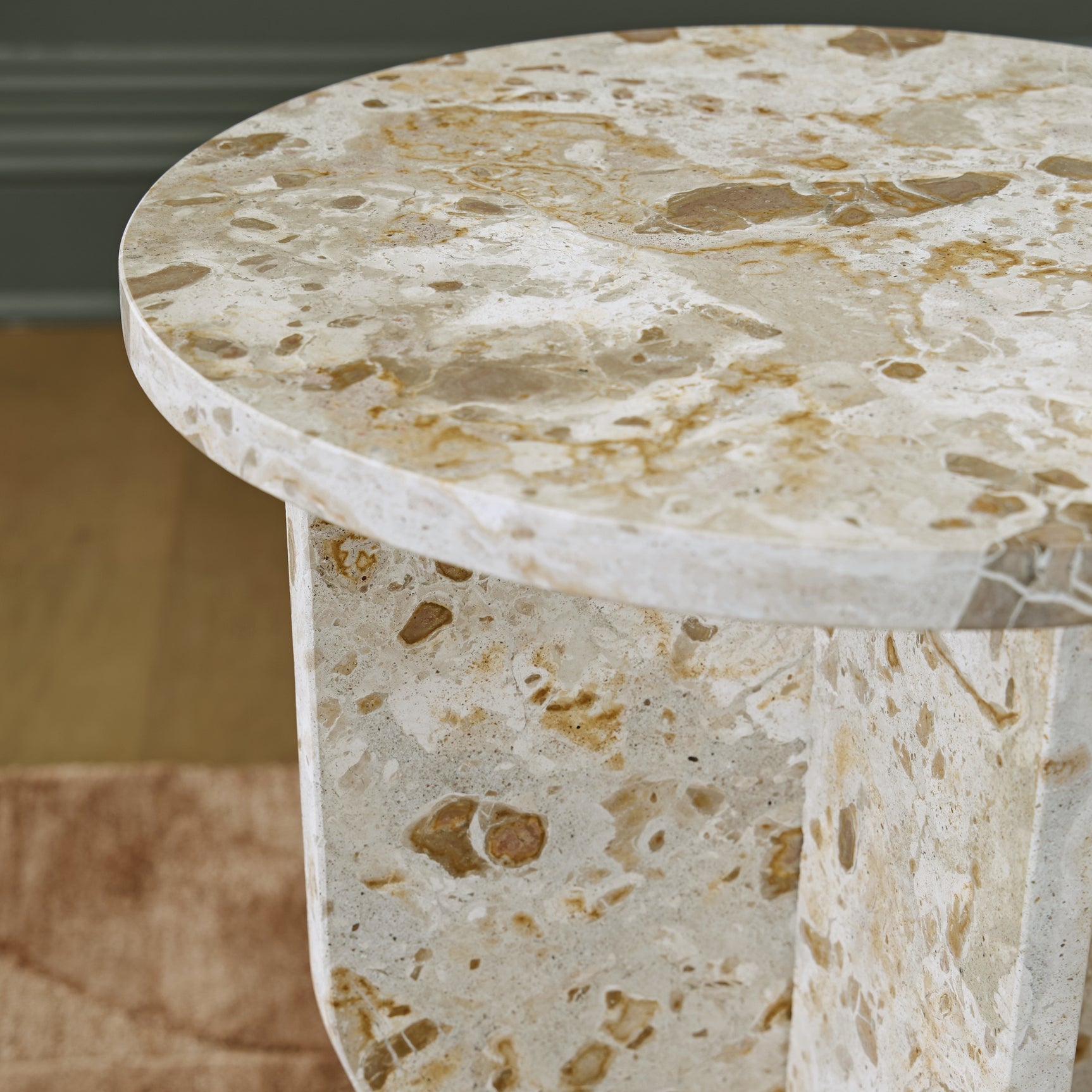 Treygan Accent Table - Tampa Furniture Outlet