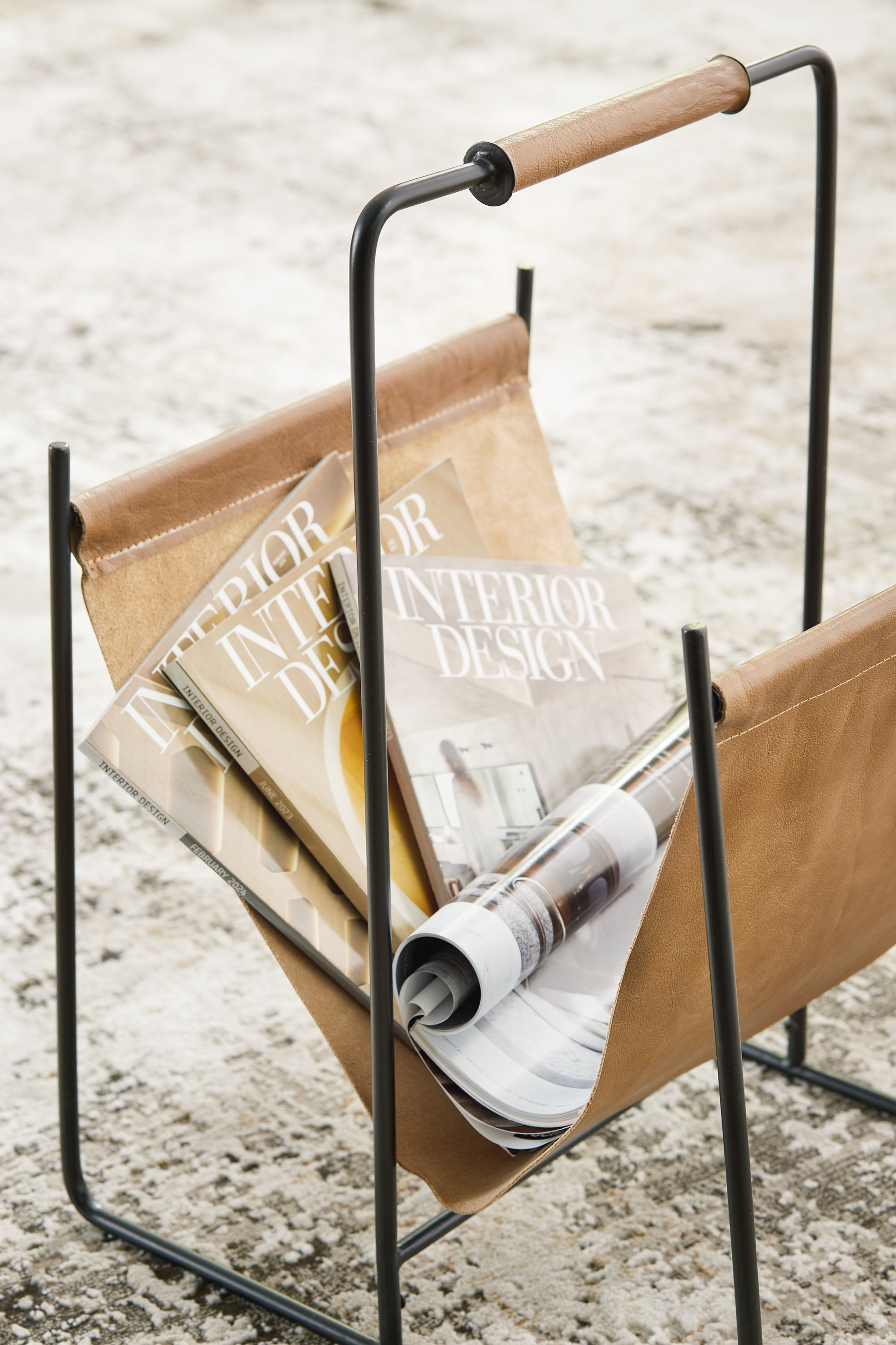 Faronworth Magazine Rack - Tampa Furniture Outlet