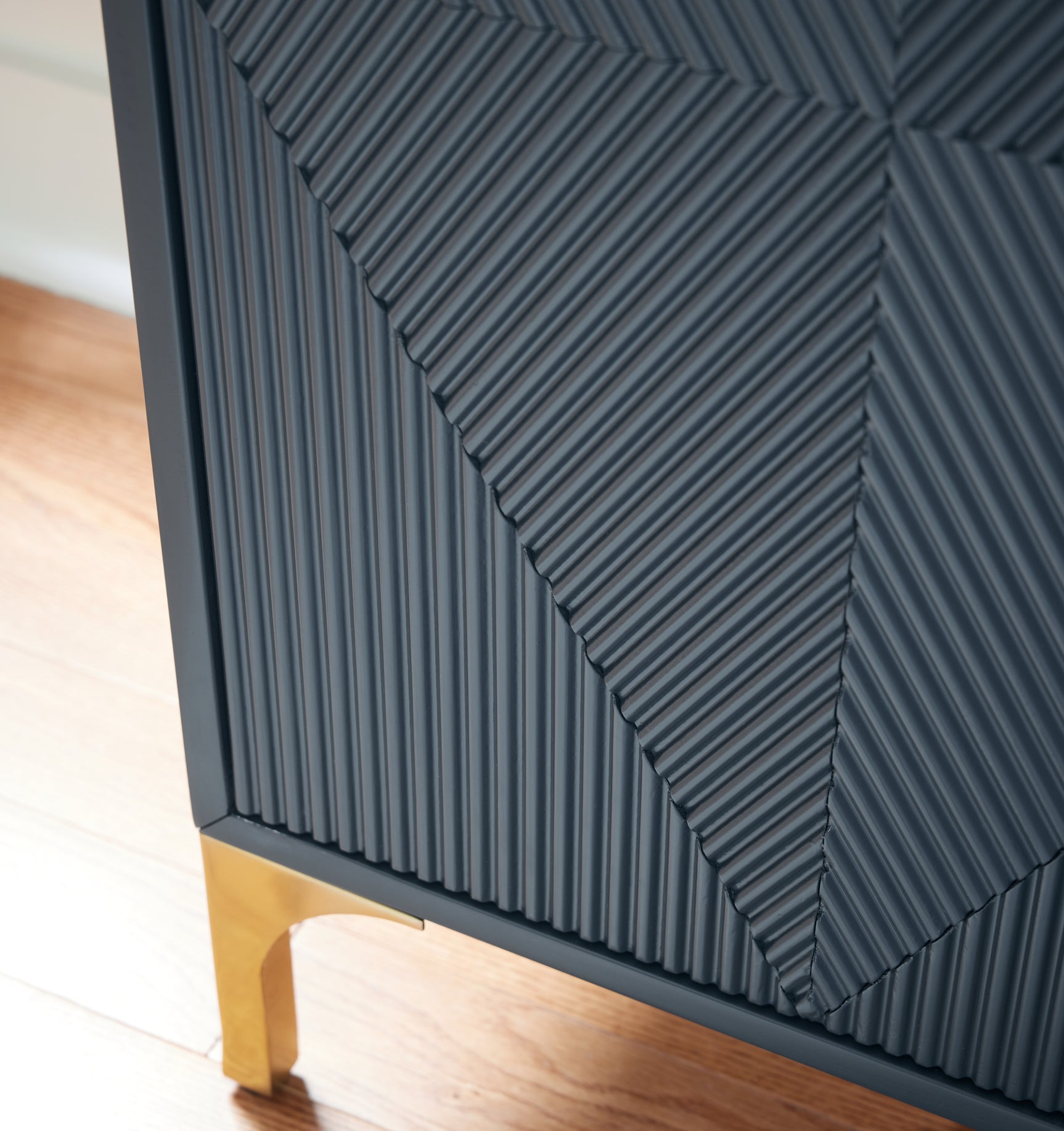 Loirwick Accent Cabinet - Tampa Furniture Outlet