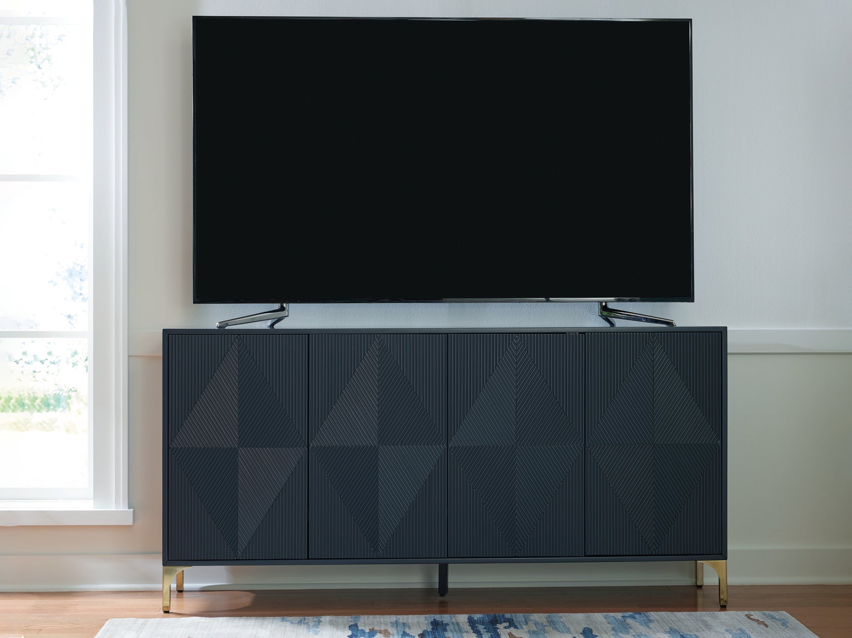 Loirwick Accent Cabinet - Tampa Furniture Outlet