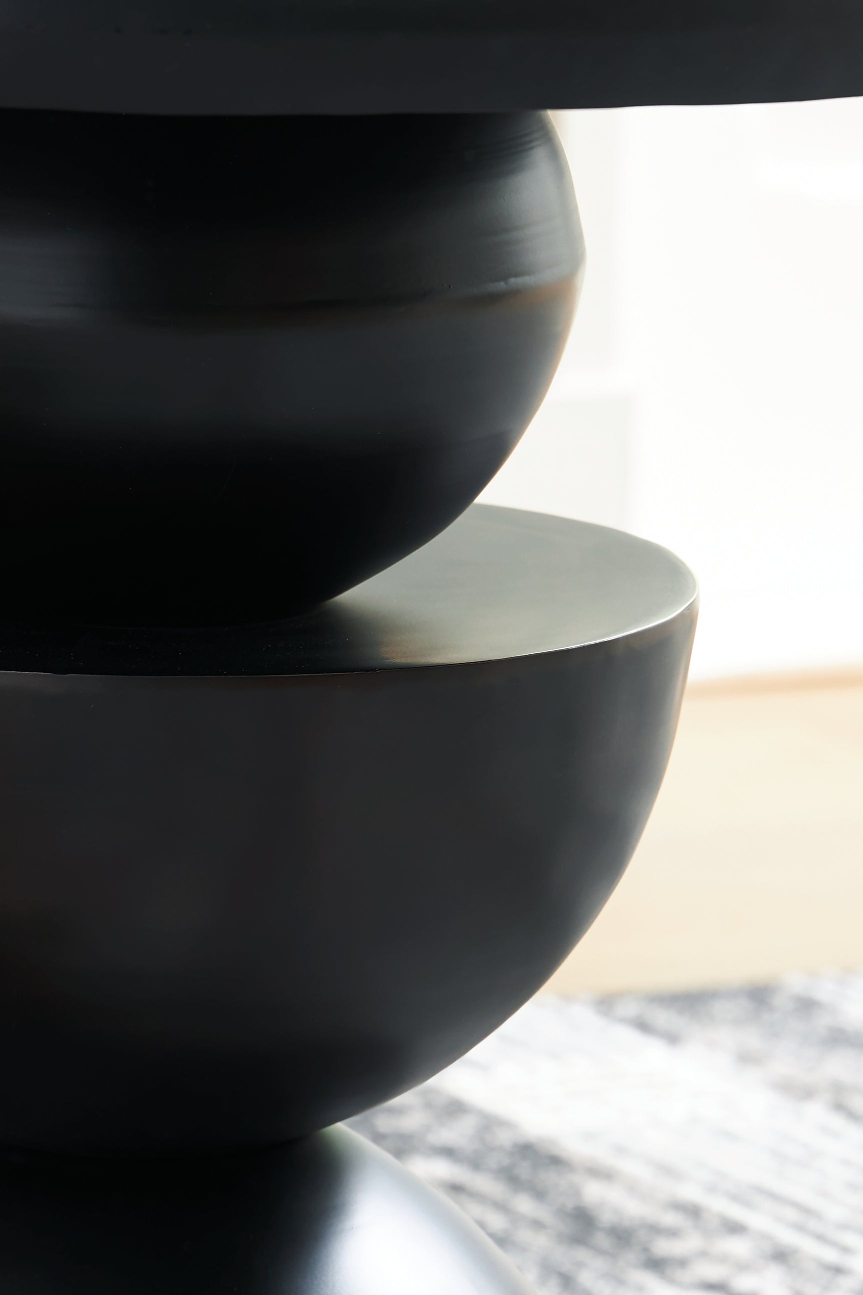 Kurtson Accent Table - Tampa Furniture Outlet