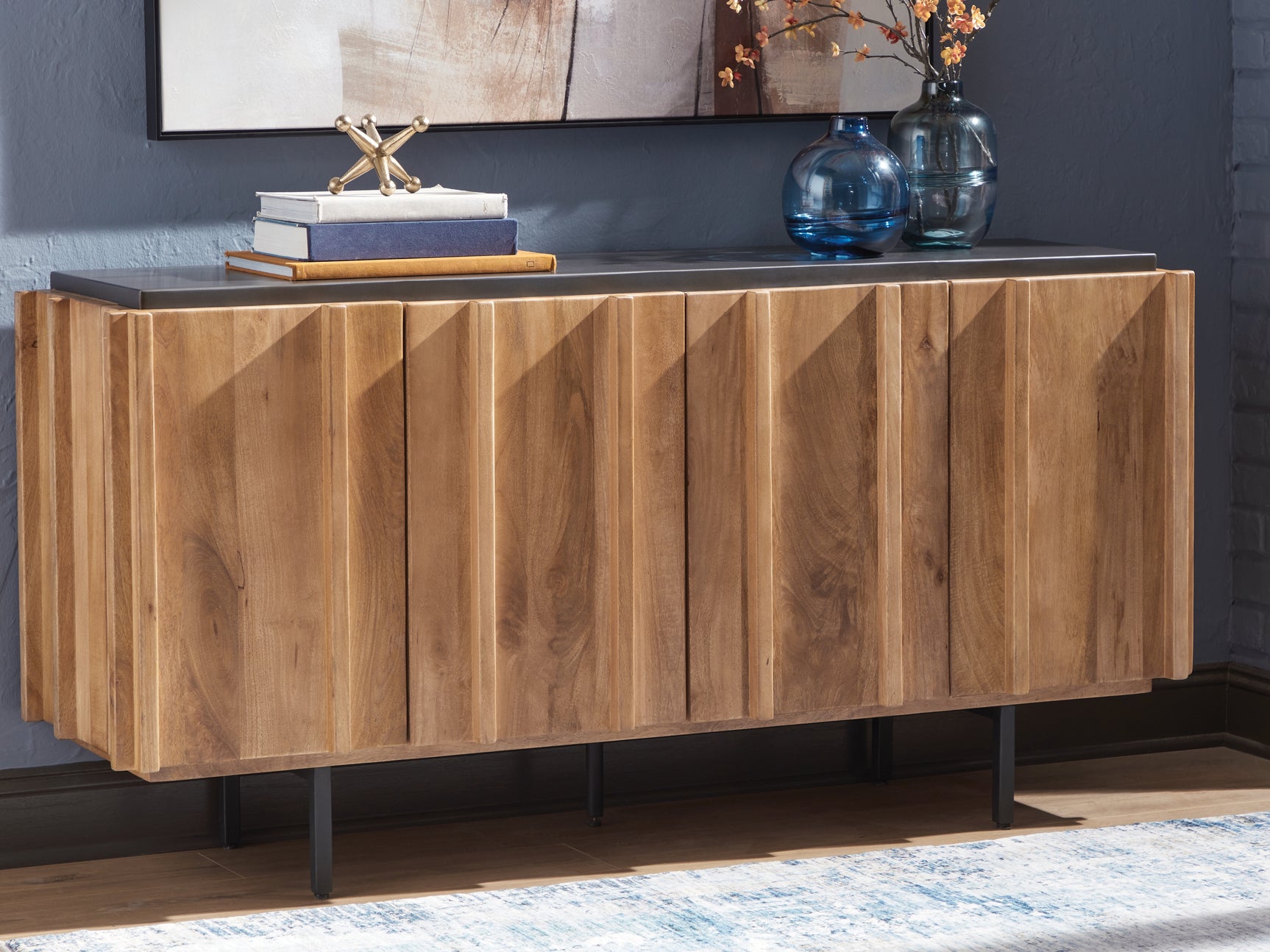 Tampa Furniture Outlet - Ashley Furniture - Quintavious Accent Cabinet - Accent Cabinet / Brown/Charcoal - A4000685