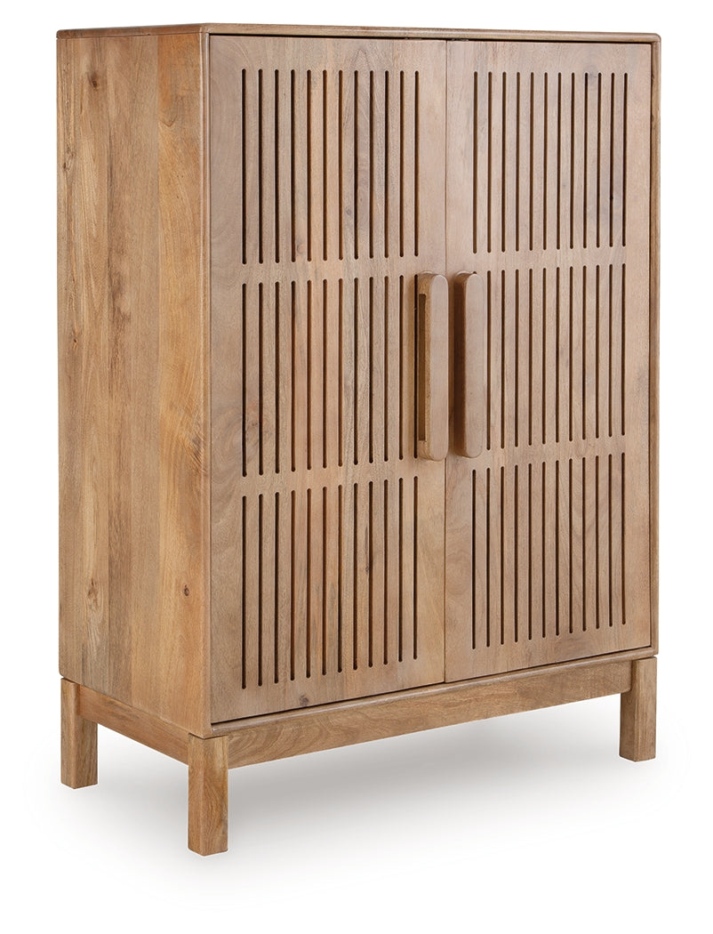 Pellamour Bar Cabinet - Tampa Furniture Outlet