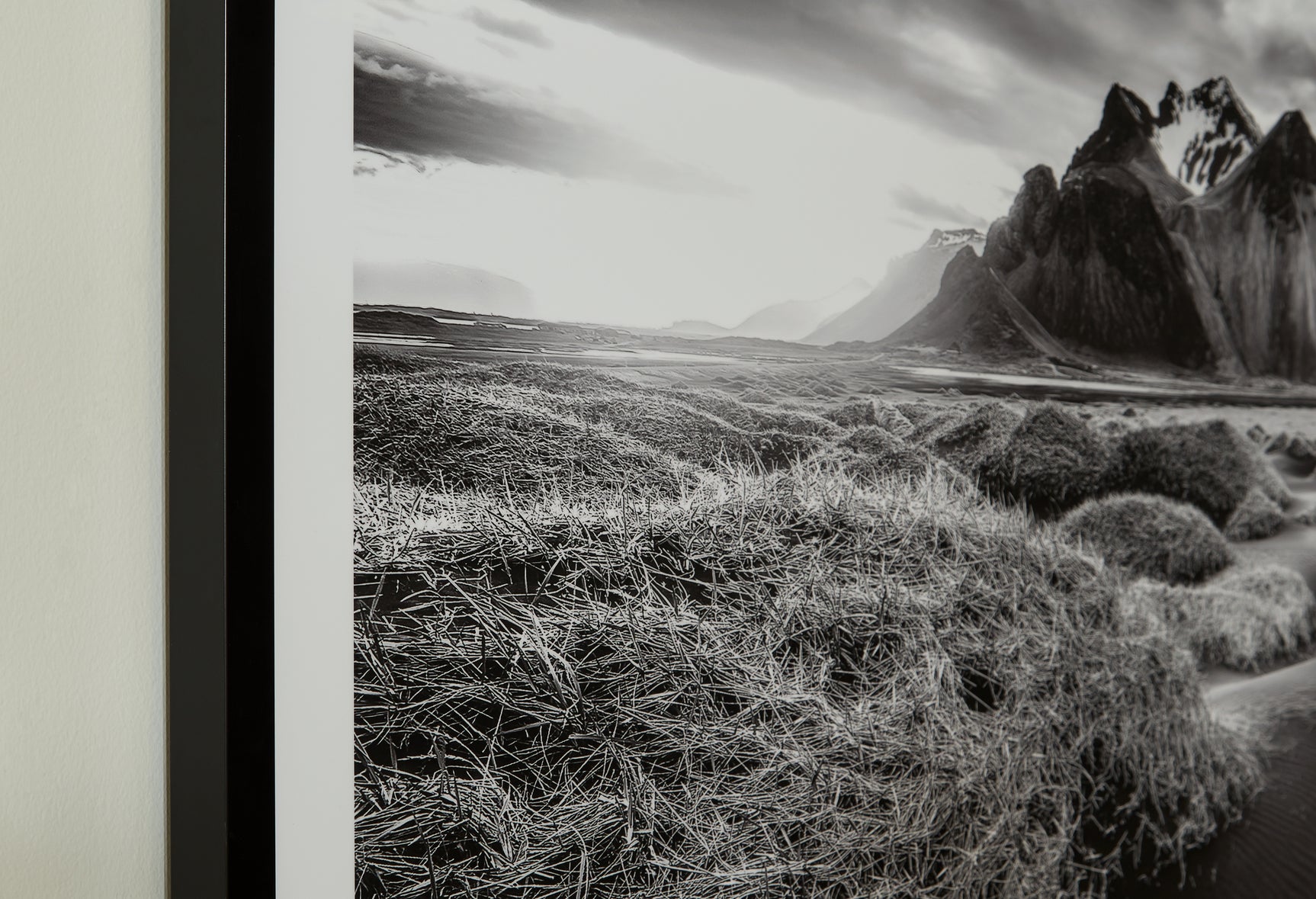 Delstone Wall Decor - Tampa Furniture Outlet