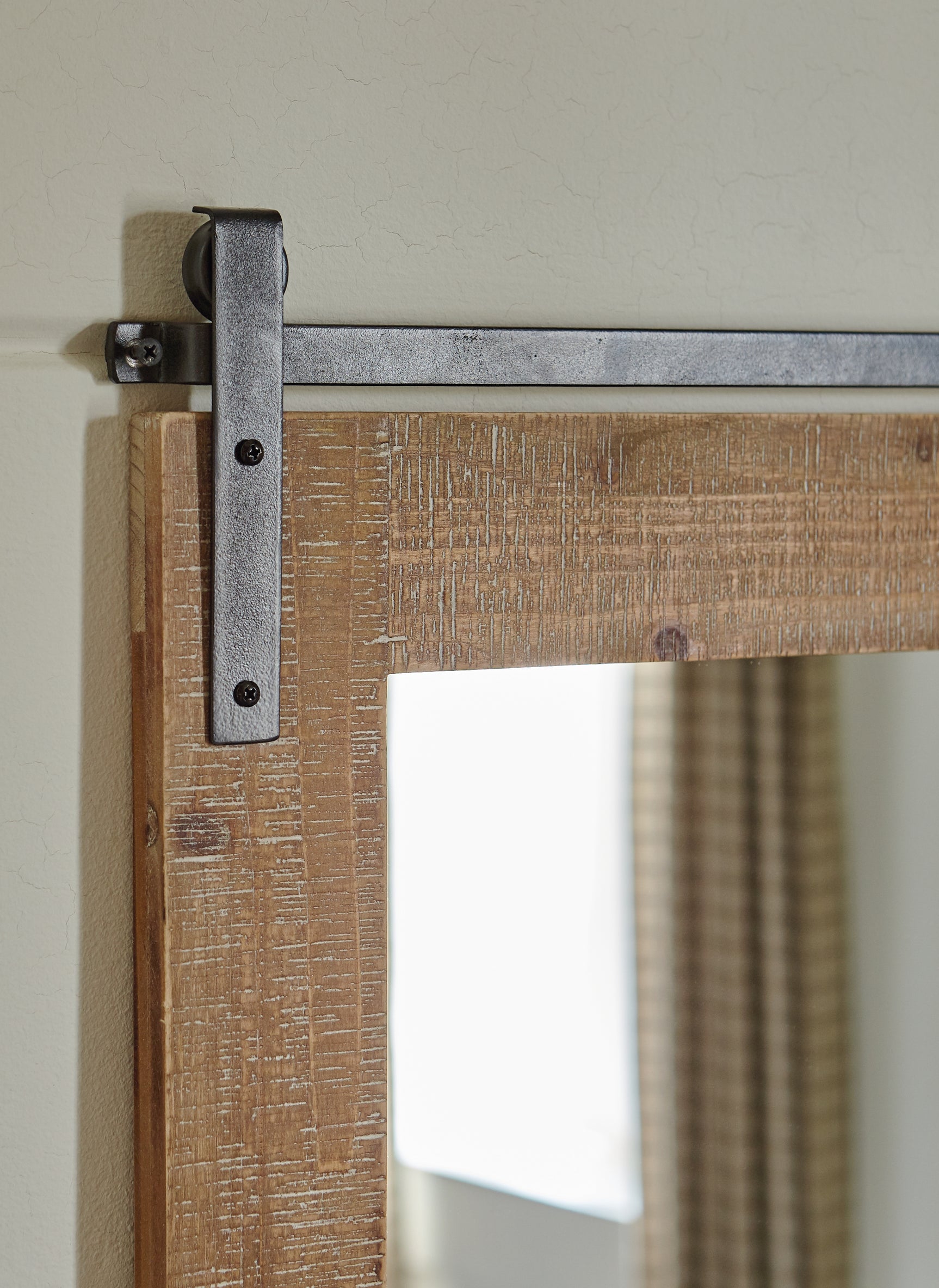 Lanie Mirror - Tampa Furniture Outlet