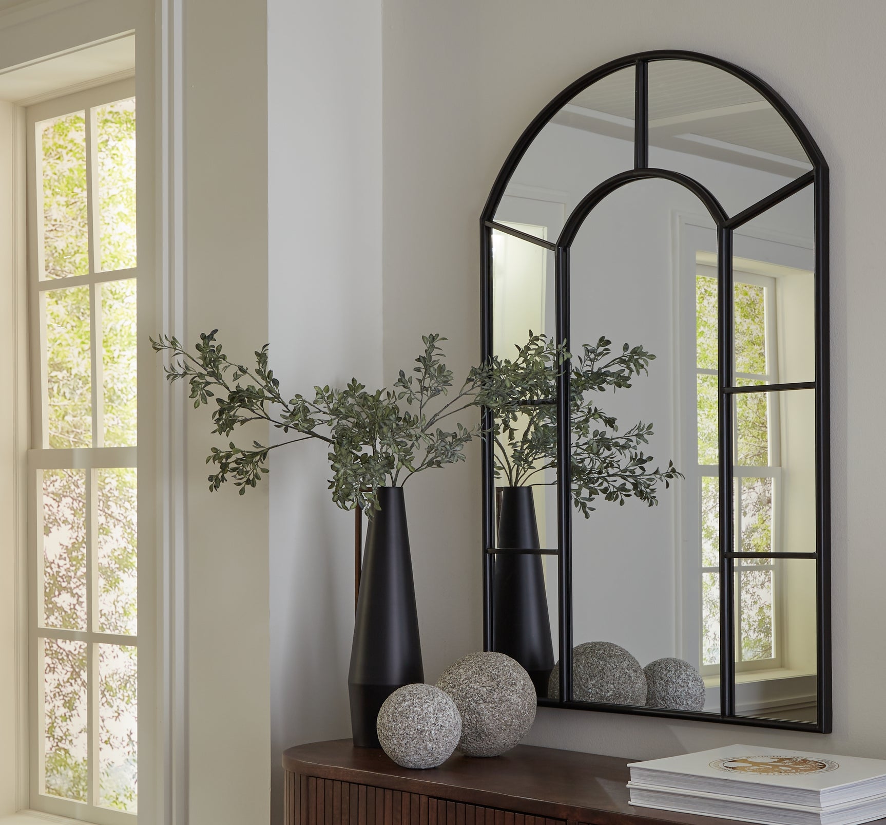 Tampa Furniture Outlet - Ashley Furniture - Evengton Mirror - Accent Mirror / Black - A8010319