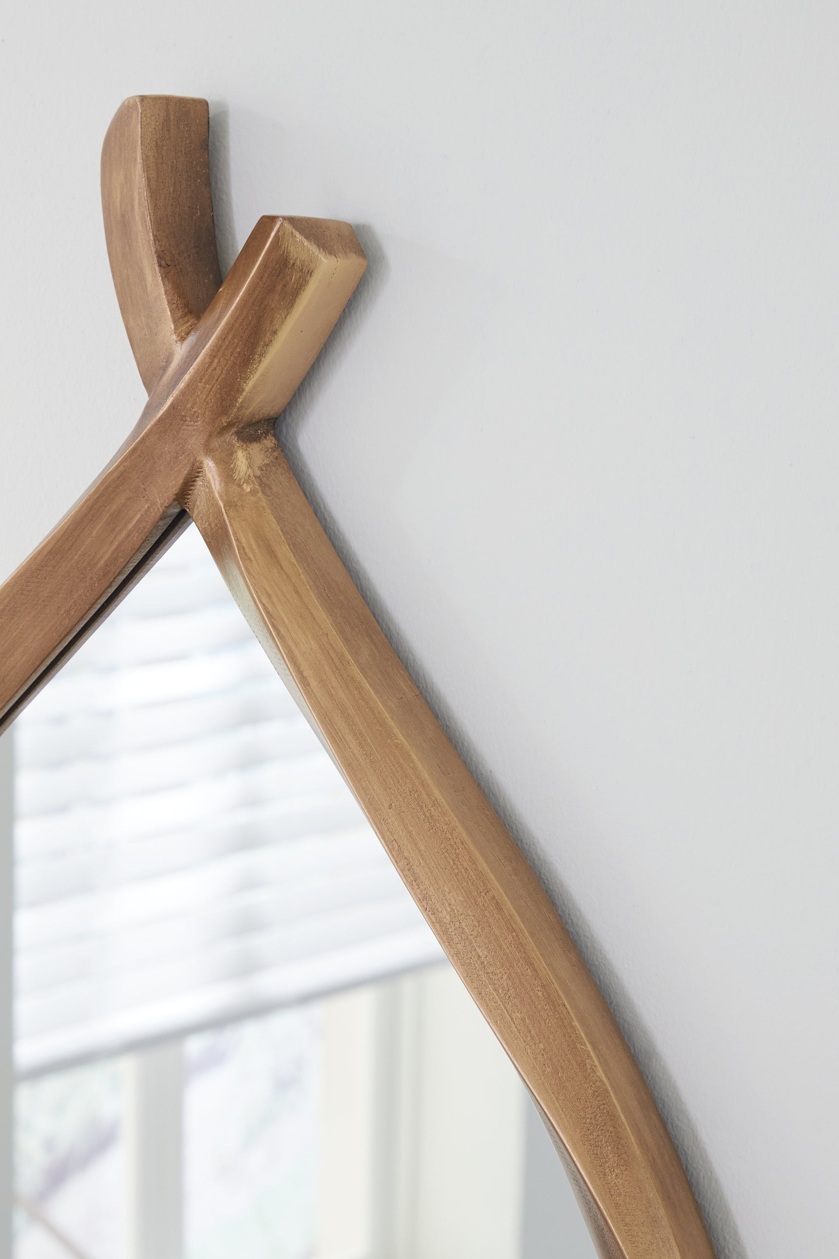 Bartner Mirror - Tampa Furniture Outlet