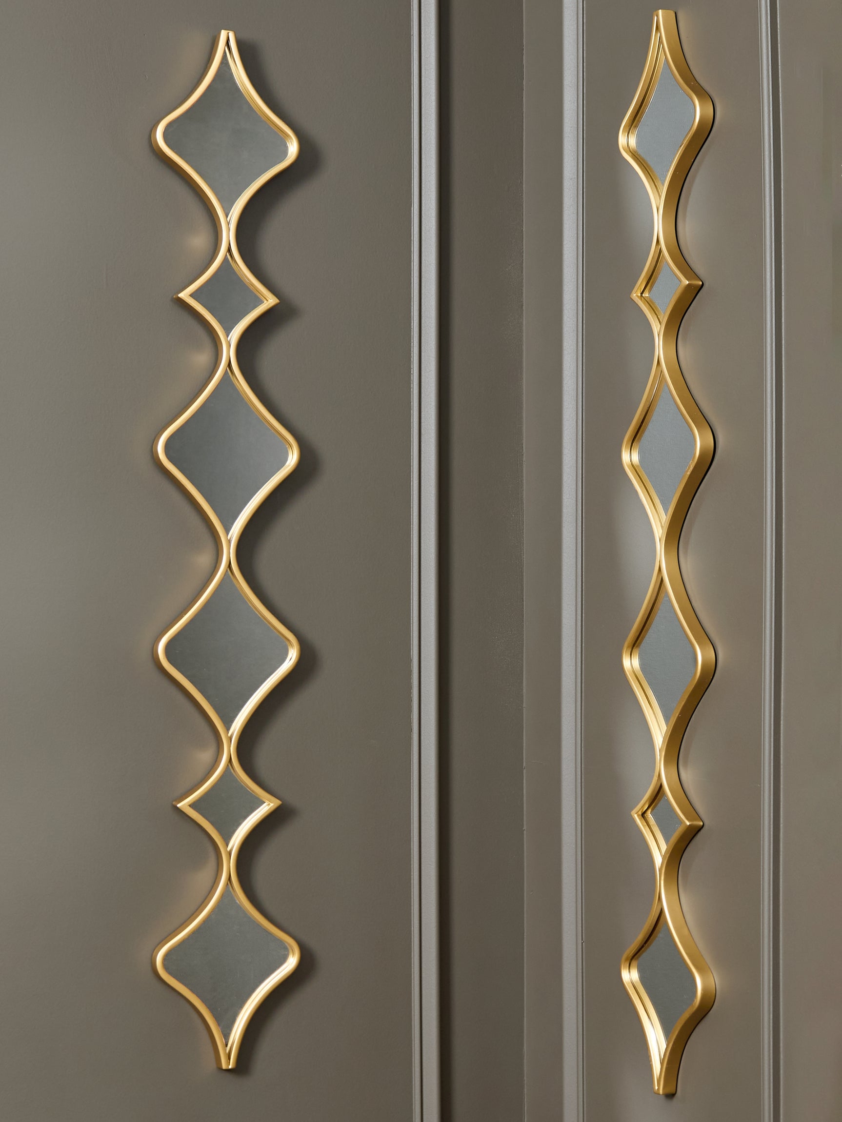 Tampa Furniture Outlet - Ashley Furniture - Harriswood Mirror - Accent Mirror Set (Set of 2) / Gold Finish - A8010354