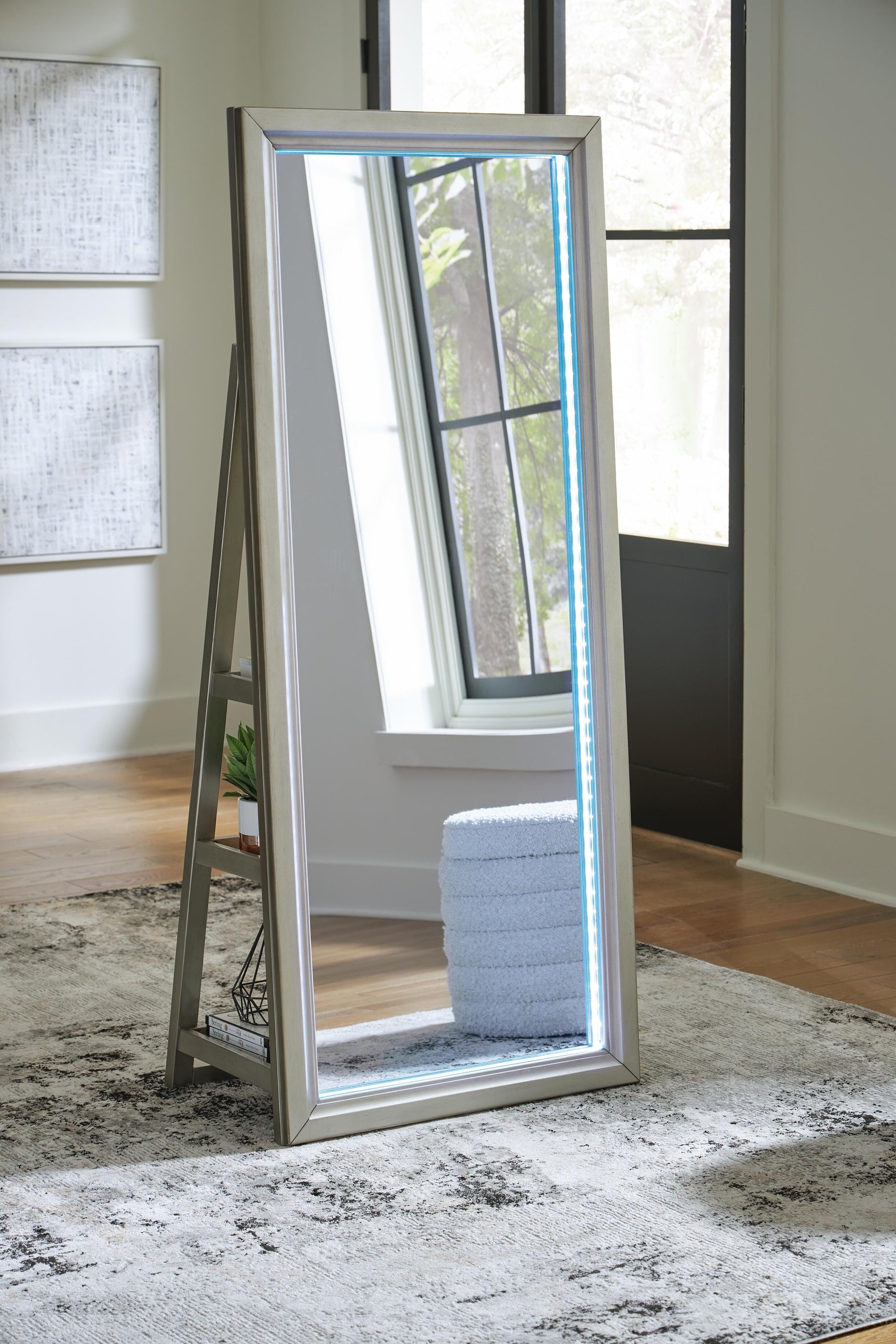 Evesen Mirror - Tampa Furniture Outlet